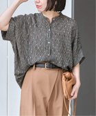 【ジャーナルスタンダード レサージュ/journal standard L'essage】のDEVEAUX GOLDラメモノトーンシャツ 人気、トレンドファッション・服の通販 founy(ファニー) ファッション Fashion レディースファッション Fashion for Women トップス・カットソー Cut & Sew Tops シャツ・ブラウス・オフィスカジュアル Elegant Blouses & Button-Ups 2026年 2026 カシュクール Wrap Design バランス Balance, Style Balance プリント Print, Printed Pattern モノトーン Monotone, Black and White リラックス Relax, Relaxed Fit 人気 Popular, Best Seller 別注 Limited Edition, Custom Order 羽織 Haori, Light Jacket thumbnail ブラック|ID: prp329100004926156 ipo3291000000036964191