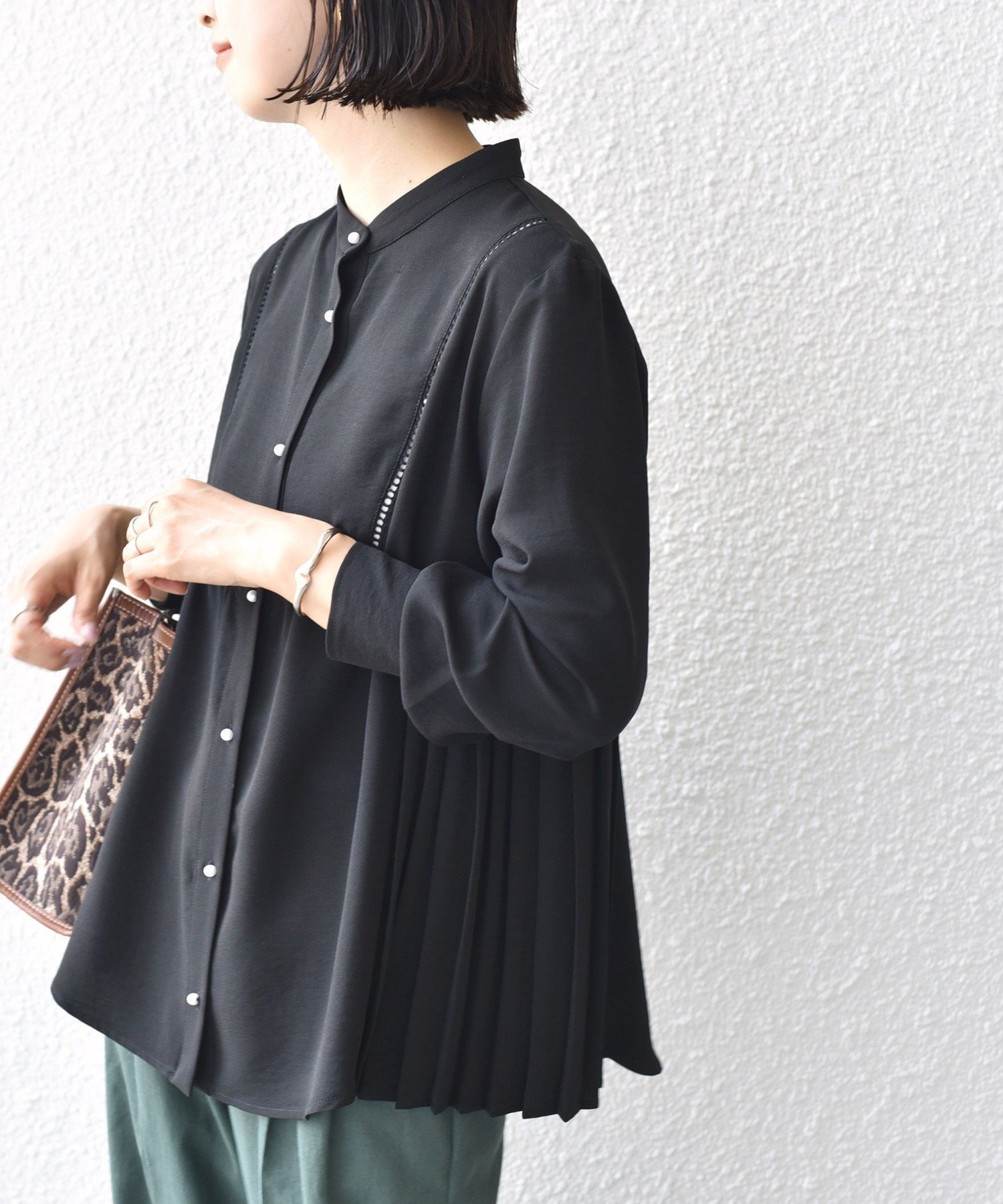 【シップス フォー ウィメン/SHIPS】の【WEB限定】 手洗い可能 ストレッチ ジョーゼット プリーツ ブラウス インテリア・キッズ・メンズ・レディースファッション・服の通販 founy(ファニー) 　ファッション　Fashion　レディースファッション　Fashion for Women　トップス・カットソー　Cut & Sew Tops　シャツ・ブラウス・オフィスカジュアル　Elegant Blouses & Button-Ups　2026年　2026　おすすめ　Recommended / Our Picks　ジョーゼット　Georgette, Semi-Sheer Fabric　ストレッチ　Stretch, Stretchy Fabric　プリーツ　Pleats, Pleated　ポケット　Pocket, Pocket Detail　ビジネス 仕事 通勤　Business / Work / Commuting　ブラック|ID: prp329100004926354 ipo3291000000036964882