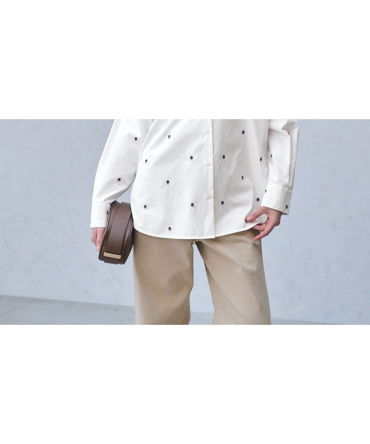 【ユナイテッドアローズ/UNITED ARROWS】のエンブロイダリーフラワー バンドカラー シャツ インテリア・キッズ・メンズ・レディースファッション・服の通販 founy(ファニー) 　ファッション　Fashion　レディースファッション　Fashion for Women　トップス・カットソー　Cut & Sew Tops　シャツ・ブラウス・オフィスカジュアル　Elegant Blouses & Button-Ups　ジャケット　Jacket, Outerwear　タンブラー　Tumbler, Travel Mug　OFF WHITE|ID: prp329100004926370 ipo3291000000036964952