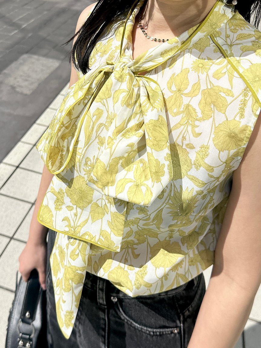 【フレイ アイディー/FRAY I.D】の【FRAY I.D MADE WITH LIBERTY FABRIC】ボウタイブラウス/ウォッシャブル インテリア・キッズ・メンズ・レディースファッション・服の通販 founy(ファニー) 　ファッション　Fashion　レディースファッション　Fashion for Women　トップス・カットソー　Cut & Sew Tops　シャツ・ブラウス・オフィスカジュアル　Elegant Blouses & Button-Ups　ウォッシャブル　Machine Washable　クラシカル　Classical, Vintage-Inspired　ジャケット　Jacket, Outerwear　スキッパー　Skipper, Open Collar　スマート　Smart, Elegant　セットアップ　Set-Up, Coordinated Outfit　チューリップ　Tube, Tube Top　フレア　Flare, Flared　プリント　Print, Printed Pattern　ボタニカル　Botanical, Floral Pattern　別注　Limited Edition, Custom Order　日本製　Made In Japan　エレガント 上品　Elegant　YEL[032]|ID: prp329100004927966 ipo3291000000036978644