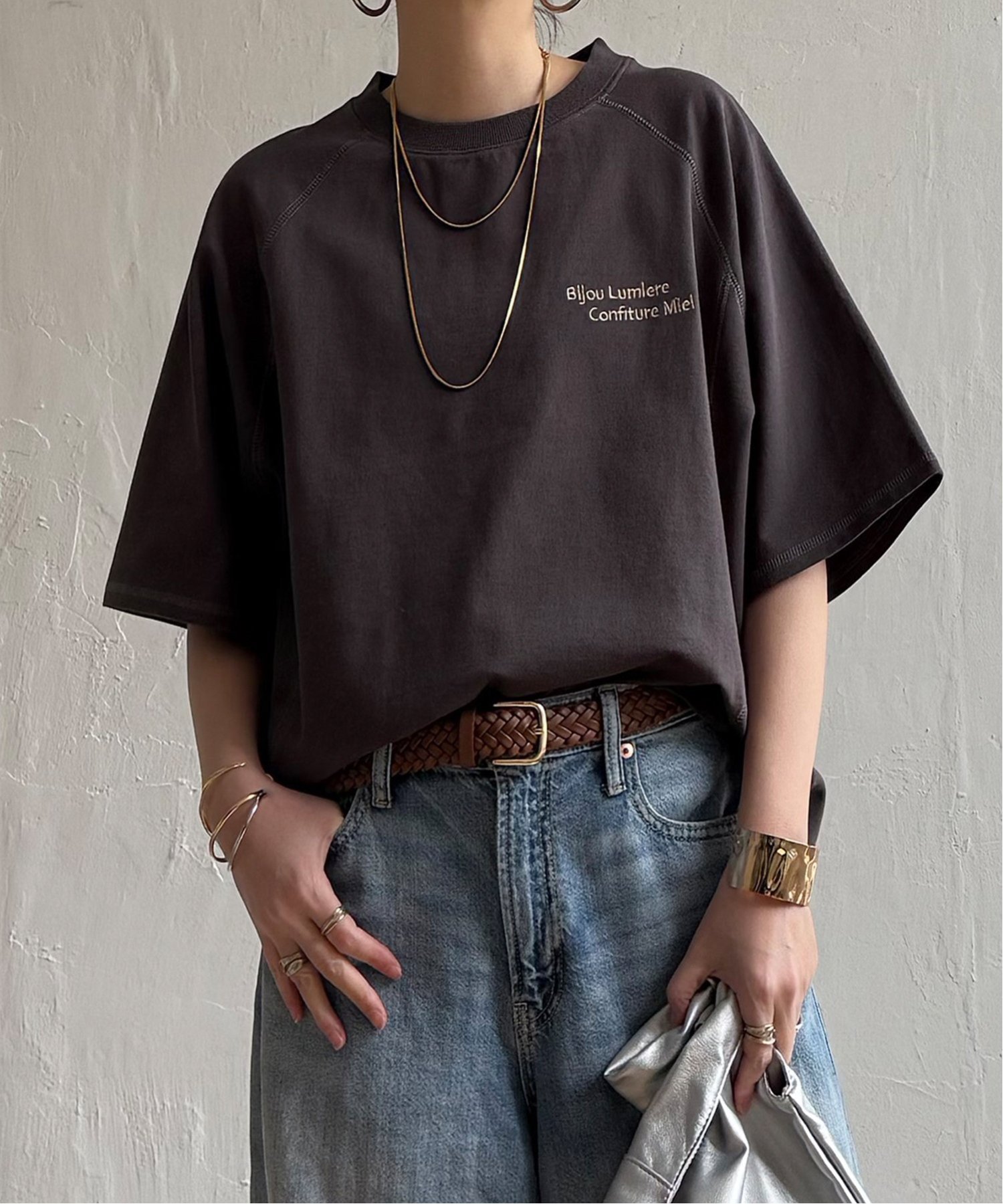 【エルビーシー/LBC】のミニ裏毛切り替え刺繍5分袖プルオーバー インテリア・キッズ・メンズ・レディースファッション・服の通販 founy(ファニー) 　ファッション　Fashion　レディースファッション　Fashion for Women　トップス・カットソー　Cut & Sew Tops　カジュアルプルオーバー・ニットトップス　Pullovers & Knit Tops / Casual Pullovers　スリーブ　Sleeve, Long Sleeve / Short Sleeve　リラックス　Relax, Relaxed Fit　チャコール|ID: prp329100004928048 ipo3291000000036979456