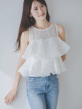 【スナイデル/SNIDEL】のラッフルジャガードボリュームブラウス 人気、トレンドファッション・服の通販 founy(ファニー) ファッション Fashion レディースファッション Fashion for Women トップス・カットソー Cut & Sew Tops シャツ・ブラウス・オフィスカジュアル Elegant Blouses & Button-Ups ウェーブ Wavy Pattern シアー Sheer, See-Through スペシャル Special, Limited Edition スマート Smart, Elegant デニム Denim, Jeans Material ドット Polka Dot, Dot Pattern パイピング Piping, Trim Design ボトム Bottoms, Lower Wear おすすめ Recommended / Our Picks エレガント 上品 Elegant |ID:prp329100004928072