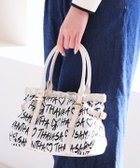 【サマンサタバサ/SamanTha Thavasa】のスクリッタ柄 サマンサ ルプリュ・ミニョン ハンドバッグ Revival Collection 人気、トレンドファッション・服の通販 founy(ファニー) ファッション Fashion レディースファッション Fashion for Women ギャザー Gathered, Ruffled ショルダー Shoulder, Shoulder Strap 財布 Wallet, Purse ポケット Pocket, Pocket Detail マグネット Magnet, Magnetic Closure ランダム Random, Irregular thumbnail オフホワイト|ID: prp329100004928344 ipo3291000000036982238