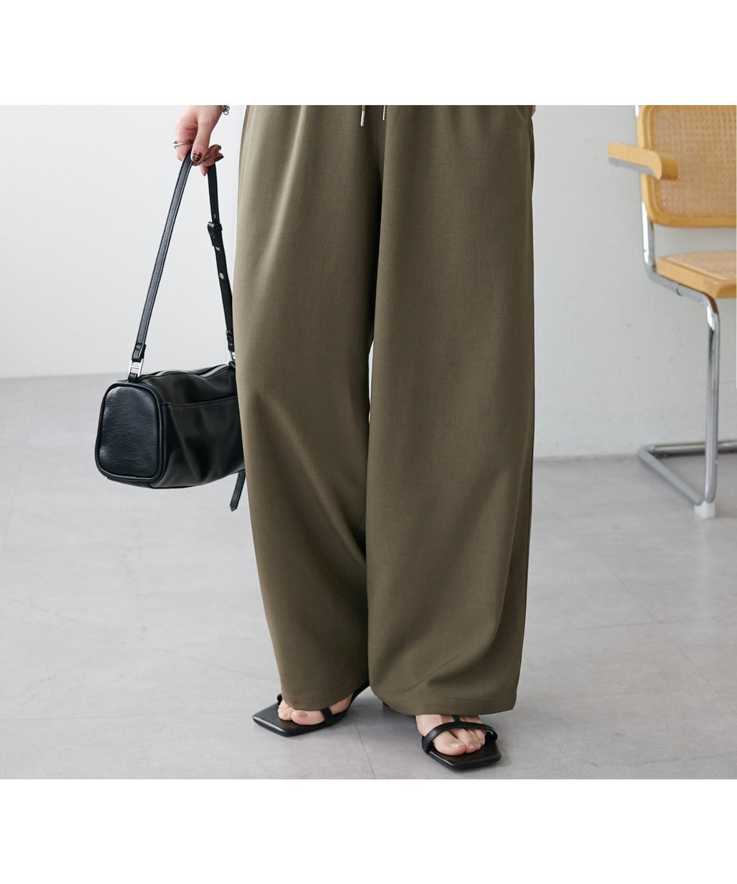 【ディスコート/Discoat】の《22色展開/7サイズ展開》-3kg見え!とろみイージーパンツ【ユニセックス】 インテリア・キッズ・メンズ・レディースファッション・服の通販 founy(ファニー) 　ファッション　Fashion　レディースファッション　Fashion for Women　パンツ　Pants & Trousers　春　Spring　秋　Autumn　カーディガン　Cardigan, Knitwear　ギャザー　Gathered, Ruffled　コンパクト　Compact, Small Size　シアー　Sheer, See-Through　スウェット / スエット　Sweatshirt, Sweatwear　とろみ　Fluid, Flowy Fabric　フロント　Front, Front Design　半袖　Short Sleeve, Half Sleeve　メンズ　Men's, Menswear　リボン　Ribbon, Bow　楽ちん　Easy Fit, Comfortable　おすすめ　Recommended / Our Picks　夏　Summer　モカ|ID: prp329100004932945 ipo3291000000037026058