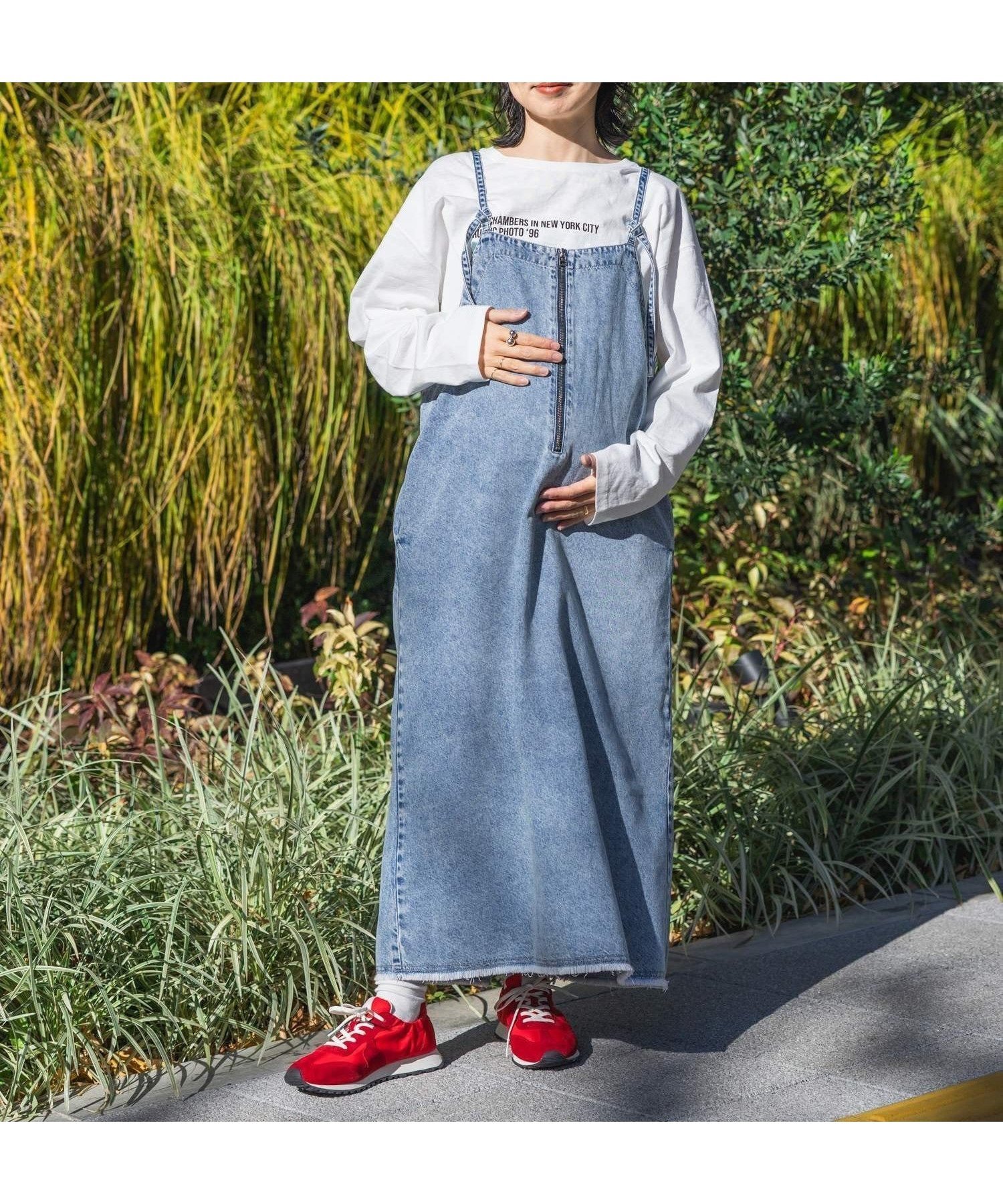 【レプシィム ローリーズファーム/LEPSIM LOWRYS FARM】の【産前・産後対応】マタニティ/デニムフリンジキャミワンピース インテリア・キッズ・メンズ・レディースファッション・服の通販 founy(ファニー) 　ファッション　Fashion　キッズファッション　Fashion for Kids　ワンピース　Dresses　おすすめ　Recommended / Our Picks　キャミワンピース　Cami Dress, Slip Dress　ジップ　Zip, Zipper　タートルネック　Turtleneck, High Neck　フリンジ　Fringe, Tassel　フロント　Front, Front Design　プリント　Print, Printed Pattern　夏　Summer　ライトブルー81|ID: prp329100004933044 ipo3291000000037026757