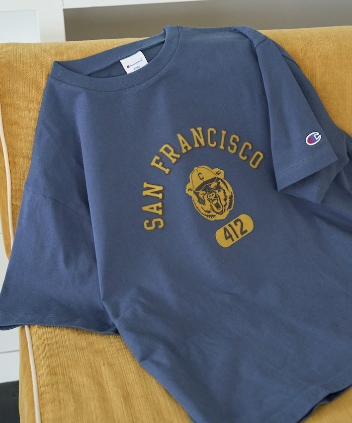 【フリークスストア/FREAK'S STORE】の限定展開 別注フロッキープリントロゴ半袖Tシャツ Champion チャンピオン 限定 インテリア・キッズ・メンズ・レディースファッション・服の通販 founy(ファニー) 　ファッション　Fashion　レディースファッション　Fashion for Women　トップス・カットソー　Cut & Sew Tops　シャツ・ブラウス・オフィスカジュアル　Elegant Blouses & Button-Ups　ロングTシャツ・Tシャツ　Longline T-Shirts & Tees　2026年　2026　アニマル　Animal Print　ギャザー　Gathered, Ruffled　スペシャル　Special, Limited Edition　チュニック　Tunic, Long Top　ティアード　Tiered, Tiered Style　フリル　Frill, Ruffle　プリント　Print, Printed Pattern　別注　Limited Edition, Custom Order　半袖　Short Sleeve, Half Sleeve　夏　Summer　S/S・春夏　SS, Spring/Summer, Warm Season　ブルー|ID: prp329100004933183 ipo3291000000037027658