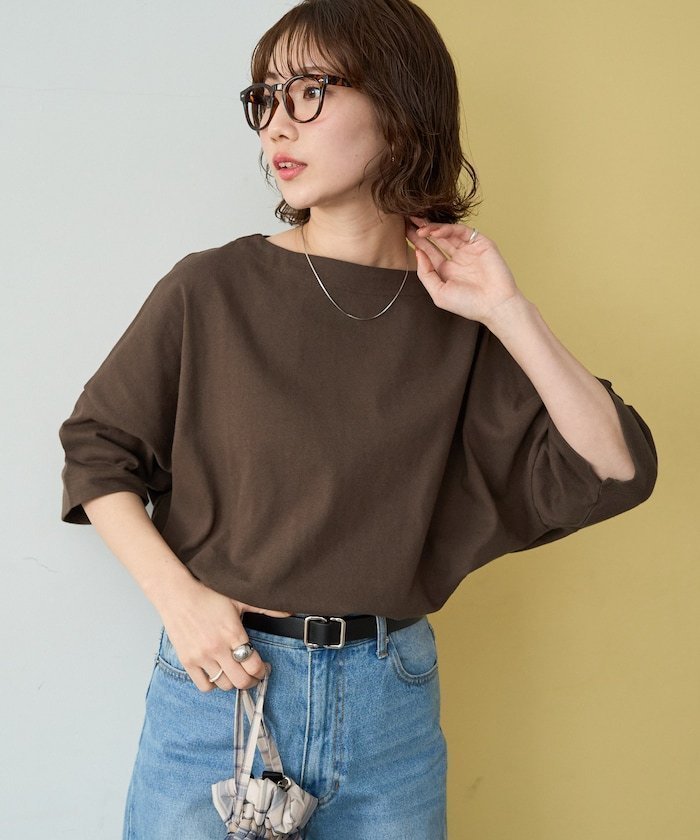 【フリークスストア/FREAK'S STORE】の限定展開 ボートネック バスク 半袖 Tシャツ インテリア・キッズ・メンズ・レディースファッション・服の通販 founy(ファニー) 　ファッション　Fashion　レディースファッション　Fashion for Women　トップス・カットソー　Cut & Sew Tops　シャツ・ブラウス・オフィスカジュアル　Elegant Blouses & Button-Ups　ロングTシャツ・Tシャツ　Longline T-Shirts & Tees　イエロー　Yellow　カットソー　Cut and Sewn Top　ショルダー　Shoulder, Shoulder Strap　シンプル　Simple, Minimal　スキニー　Skinny, Slim Fit　スラックス　Slacks, Dress Pants　デニム　Denim, Jeans Material　ドロップ　Drop Shoulder, Dropped Style　定番　Standard, Basic Item　人気　Popular, Best Seller　バスク　Basque, Basque Style　バランス　Balance, Style Balance　フレア　Flare, Flared　ボトム　Bottoms, Lower Wear　半袖　Short Sleeve, Half Sleeve　ワイド　Wide, Wide Fit　S/S・春夏　SS, Spring/Summer, Warm Season　プチプライス・低価格　Affordable / Budget Price　おすすめ　Recommended / Our Picks　夏　Summer　2026年　2026　ブラウン|ID: prp329100004933187 ipo3291000000037027683