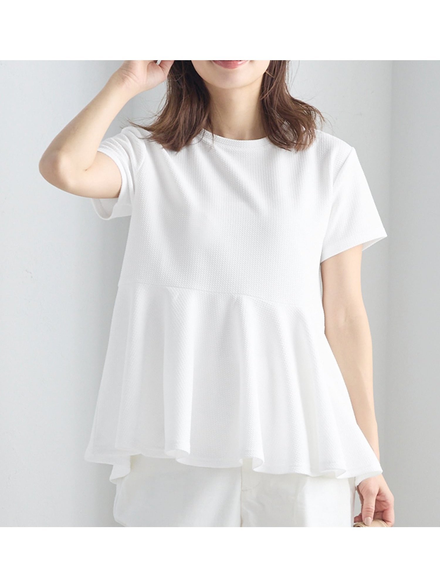 【コカ/COCA】のエンボス裾フリル半袖プルオーバー 人気、トレンドファッション・服の通販 founy(ファニー) 　ファッション　Fashion　レディースファッション　Fashion for Women　トップス・カットソー　Cut & Sew Tops　カジュアルプルオーバー・ニットトップス　Pullovers & Knit Tops / Casual Pullovers　フリル　Frill, Ruffle　半袖　Short Sleeve, Half Sleeve　 other-1|ID: prp329100004933226 ipo3291000000037027965