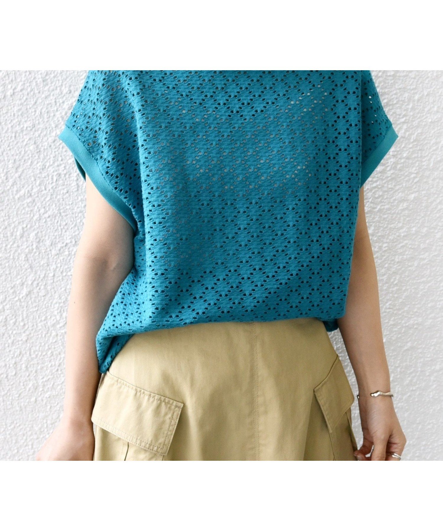 【シップス フォー ウィメン/SHIPS】の【WEB限定】 手洗い可能 アイレット クルーネック プルオーバー インテリア・キッズ・メンズ・レディースファッション・服の通販 founy(ファニー) 　ファッション　Fashion　レディースファッション　Fashion for Women　トップス・カットソー　Cut & Sew Tops　カジュアルプルオーバー・ニットトップス　Pullovers & Knit Tops / Casual Pullovers　アイレット　Eyelet Lace　イエロー　Yellow　オレンジ　Orange　シルバー　Silver, Metallic Silver　ストライプ　Stripe, Striped Pattern　ストレッチ　Stretch, Stretchy Fabric　パープル　Purple, Violet　フラワー　Flower, Floral　ベーシック　Basic, Essential　ボトム　Bottoms, Lower Wear　ラベンダー　Lavender　リラックス　Relax, Relaxed Fit　レース　Lace, Lace Fabric　2026年　2026　ブルー系|ID: prp329100004933237 ipo3291000000037028059