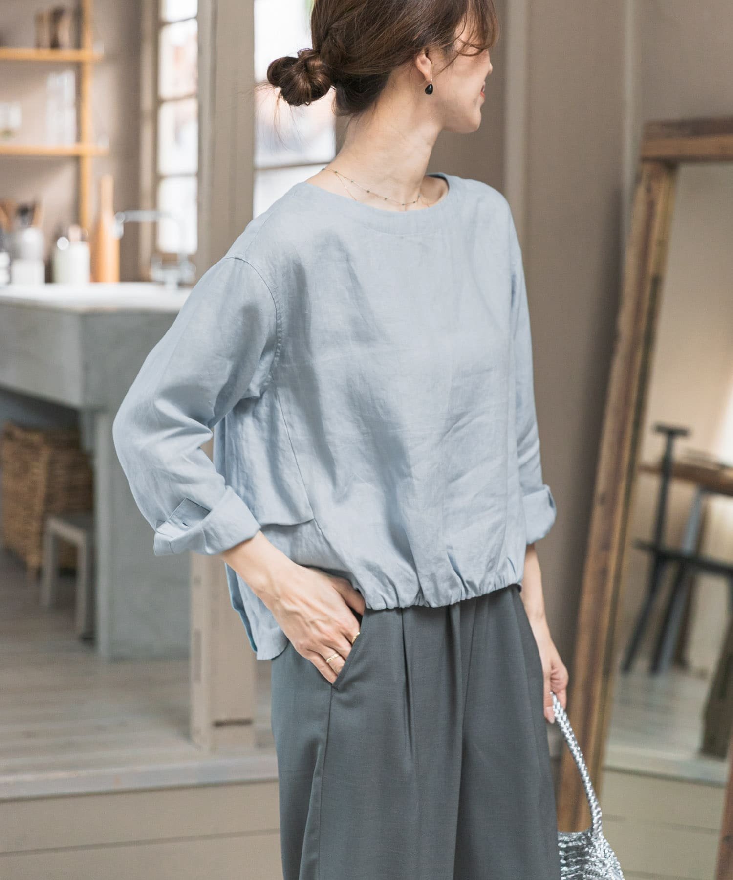 【アーバンリサーチ ドアーズ/URBAN RESEARCH DOORS】のリネンフロントギャザープルオーバー インテリア・キッズ・メンズ・レディースファッション・服の通販 founy(ファニー) 　ファッション　Fashion　レディースファッション　Fashion for Women　トップス・カットソー　Cut & Sew Tops　カジュアルプルオーバー・ニットトップス　Pullovers & Knit Tops / Casual Pullovers　2026年　2026　ギャザー　Gathered, Ruffled　フロント　Front, Front Design　リネン　Linen, Linen Fabric　人気　Popular, Best Seller　夏　Summer　春　Spring　S/S・春夏　SS, Spring/Summer, Warm Season　長袖　Long Sleeve, Full Sleeve　ライトブルー|ID: prp329100004933241 ipo3291000000037028108