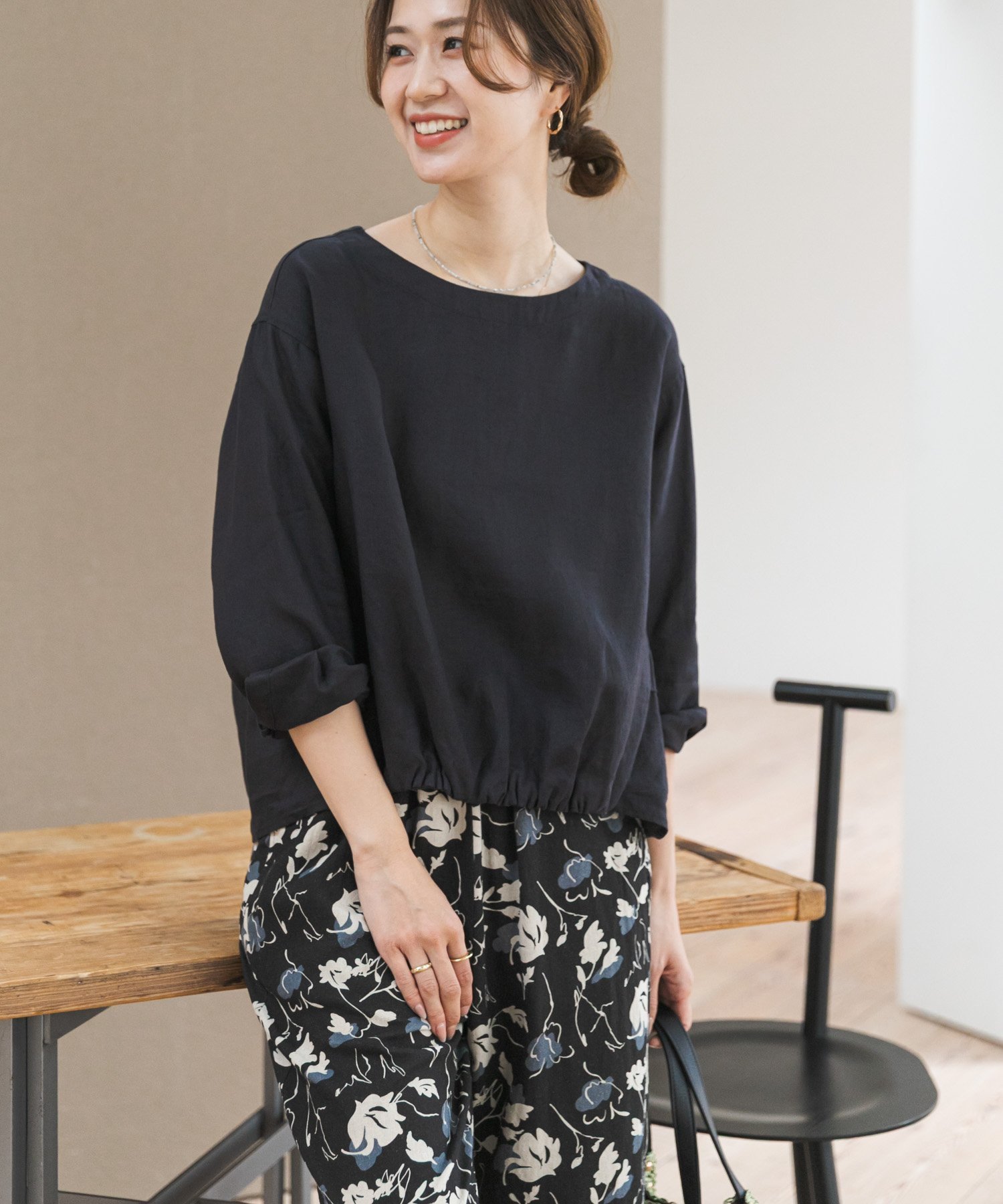 【アーバンリサーチ ドアーズ/URBAN RESEARCH DOORS】のリネンフロントギャザープルオーバー インテリア・キッズ・メンズ・レディースファッション・服の通販 founy(ファニー) 　ファッション　Fashion　レディースファッション　Fashion for Women　トップス・カットソー　Cut & Sew Tops　カジュアルプルオーバー・ニットトップス　Pullovers & Knit Tops / Casual Pullovers　2026年　2026　ギャザー　Gathered, Ruffled　フロント　Front, Front Design　リネン　Linen, Linen Fabric　人気　Popular, Best Seller　夏　Summer　春　Spring　S/S・春夏　SS, Spring/Summer, Warm Season　長袖　Long Sleeve, Full Sleeve　ネイビー|ID: prp329100004933241 ipo3291000000037028111