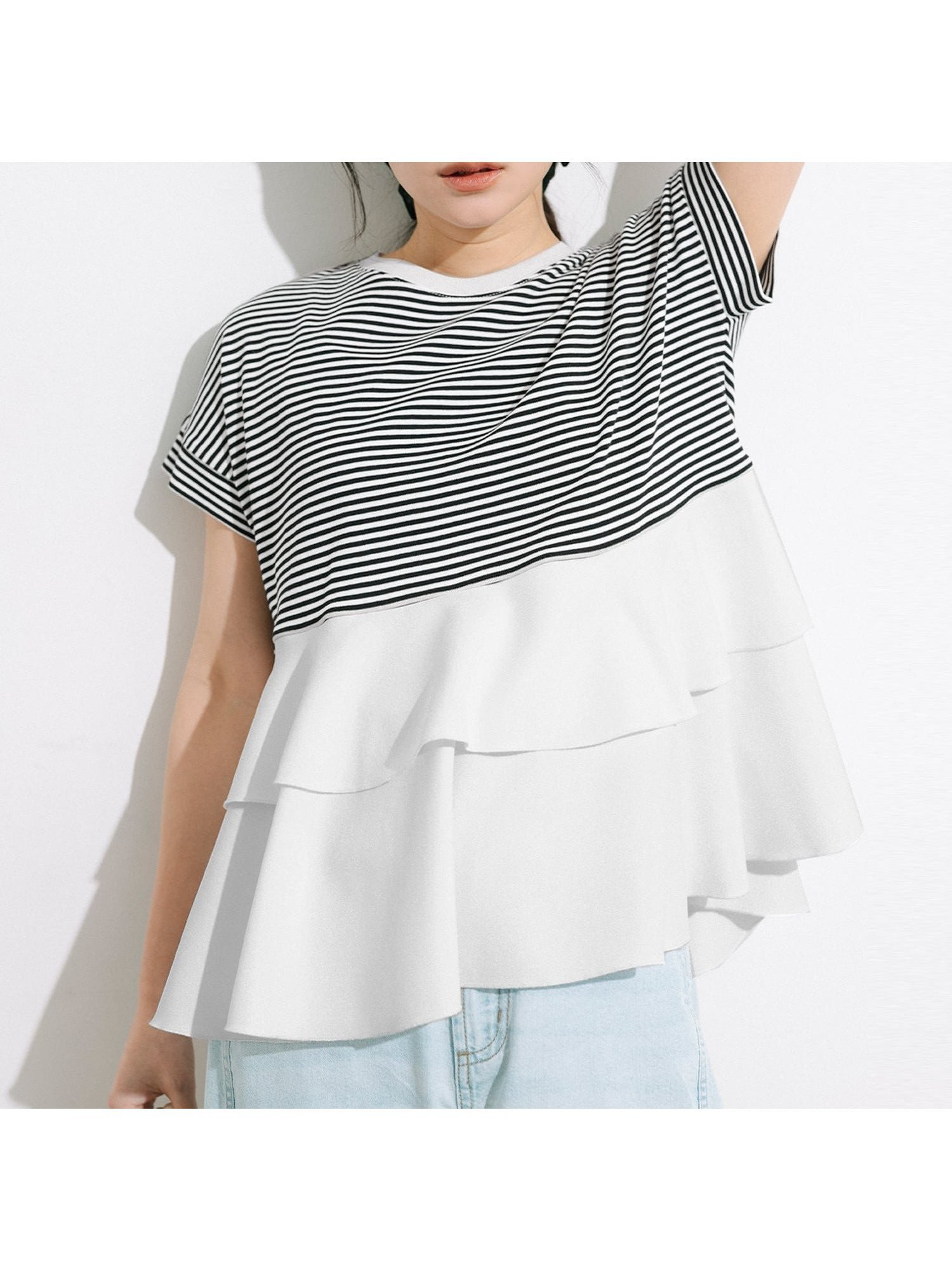 【コカ/COCA】の異素材切り替え2段フリルTシャツ インテリア・キッズ・メンズ・レディースファッション・服の通販 founy(ファニー) 　ファッション　Fashion　レディースファッション　Fashion for Women　トップス・カットソー　Cut & Sew Tops　シャツ・ブラウス・オフィスカジュアル　Elegant Blouses & Button-Ups　ロングTシャツ・Tシャツ　Longline T-Shirts & Tees　春　Spring　カットソー　Cut and Sewn Top　切替　Switching, Contrast Panel　シンプル　Simple, Minimal　スキニー　Skinny, Slim Fit　スラックス　Slacks, Dress Pants　スリーブ　Sleeve, Long Sleeve / Short Sleeve　チュニック　Tunic, Long Top　ティアード　Tiered, Tiered Style　テーパード　Tapered, Tapered Pants　デニム　Denim, Jeans Material　ドッキング　Docking, Mixed Material　フェミニン　Feminine, Girly　フリル　Frill, Ruffle　フレア　Flare, Flared　フレンチ　French, French Style　ボトム　Bottoms, Lower Wear　ボーダー　Border, Stripe　ポケット　Pocket, Pocket Detail　夏　Summer　2026年　2026　Border|ID: prp329100004933245 ipo3291000000037028158