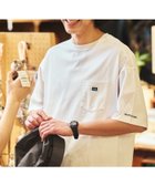 【フリークスストア/FREAK'S STORE】のKAVU×FREAK S STORE/カブー 別注 STORATECH ワンポイント刺繍 クルーネック ポケットTシャツ 【限定展開】 人気、トレンドファッション・服の通販 founy(ファニー) ファッション Fashion レディースファッション Fashion for Women トップス・カットソー Cut & Sew Tops シャツ・ブラウス・オフィスカジュアル Elegant Blouses & Button-Ups ロングTシャツ・Tシャツ Longline T-Shirts & Tees アウトドア Outdoor Clothing 吸水 Absorbent, Quick-Dry 抗菌 Antibacterial, Bacteria-Resistant シンプル Simple, Minimal スポーツ Sports, Activewear トレンド Trend, Trending Now 定番 Standard, Basic Item ビッグ Big, Oversized ボトム Bottoms, Lower Wear ポケット Pocket, Pocket Detail 別注 Limited Edition, Custom Order リラックス Relax, Relaxed Fit ワンポイント One Point, Statement Accent S/S・春夏 SS, Spring/Summer, Warm Season おすすめ Recommended / Our Picks 夏 Summer 2026年 2026 thumbnail ホワイト|ID: prp329100004933250 ipo3291000000037028267