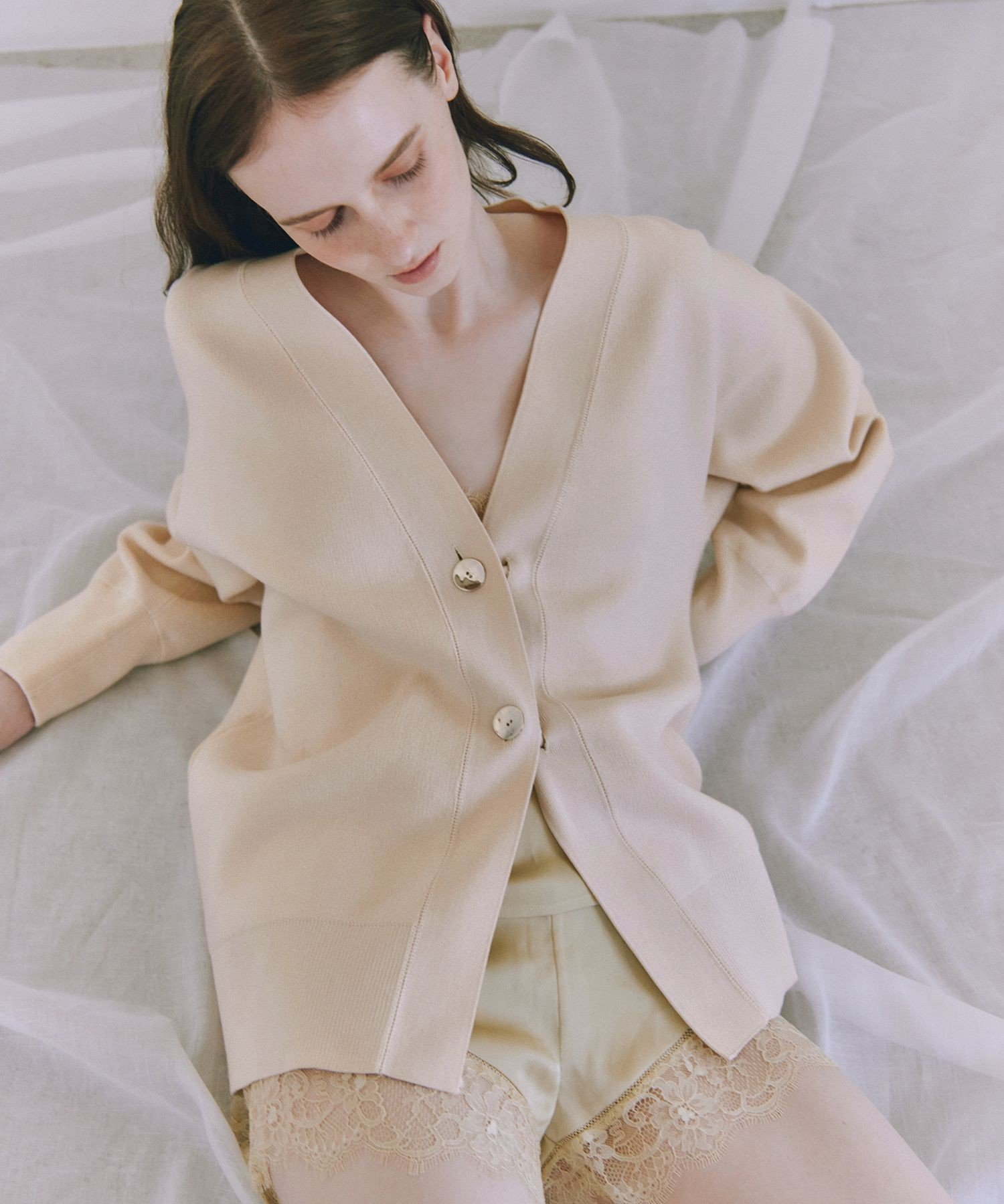 【アダム エ ロペ/ADAM ET ROPE'】の【サステナブル】マルチwayリボンミドルカーディガン インテリア・キッズ・メンズ・レディースファッション・服の通販 founy(ファニー) 　ファッション　Fashion　レディースファッション　Fashion for Women　トップス・カットソー　Cut & Sew Tops　カーディガン・羽織り　Layered Style Cardigans　アクセサリー　Fashion Accessories　ウェーブ　Wavy Pattern　オケージョン　Occasion Wear　カーディガン　Cardigan, Knitwear　キャミソール　Camisole, Spaghetti Strap Top　シルバー　Silver, Metallic Silver　スウェット / スエット　Sweatshirt, Sweatwear　ポケット　Pocket, Pocket Detail　ミドル　Middle Length, Mid Height　リボン　Ribbon, Bow　リラックス　Relax, Relaxed Fit　おすすめ　Recommended / Our Picks　2026年　2026　オフホワイト(15)|ID: prp329100004933262 ipo3291000000037028385