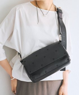 【ビアズリー/BEARDSLEY】の《本革》ドットボディバッグ 人気、トレンドファッション・服の通販 founy(ファニー) ファッション Fashion レディースファッション Fashion for Women バッグ Bags シンプル Simple, Minimal ドット Polka Dot, Dot Pattern 人気 Popular, Best Seller バランス Balance, Style Balance フィット Fit, Slim Fit プリント Print, Printed Pattern ポケット Pocket, Pocket Detail ラップ Wrap, Wrap Design ワンポイント One Point, Statement Accent 旅行 Travel |ID:prp329100004933266