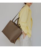 【ロペ/ROPE'】の【E POR】Y BAG Wide/A4対応・通勤・26SS 人気、トレンドファッション・服の通販 founy(ファニー) ファッション Fashion レディースファッション Fashion for Women オレンジ Orange サイドジップ Side Zip, Side Zipper ショルダー Shoulder, Shoulder Strap スーツ Suit, Formalwear ポケット Pocket, Pocket Detail ラップ Wrap, Wrap Design S/S・春夏 SS, Spring/Summer, Warm Season おすすめ Recommended / Our Picks 夏 Summer 旅行 Travel ビジネス 仕事 通勤 Business / Work / Commuting 2026年 2026 thumbnail ダークブラウン(20)|ID: prp329100004933267 ipo3291000000037028489