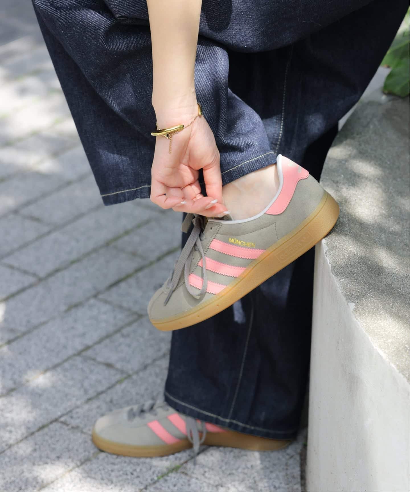 【ジャーナルスタンダード レリューム/JOURNAL STANDARD relume】の【relume限定モデル】【adidas originals】MUENCHEN W Exclusive スニーカー インテリア・キッズ・メンズ・レディースファッション・服の通販 founy(ファニー) 　ファッション　Fashion　レディースファッション　Fashion for Women　2026年　2026　スニーカー　Sneakers, Trainers　スペシャル　Special, Limited Edition　スマート　Smart, Elegant　トレンド　Trend, Trending Now　カーキ|ID: prp329100004933268 ipo3291000000037028510