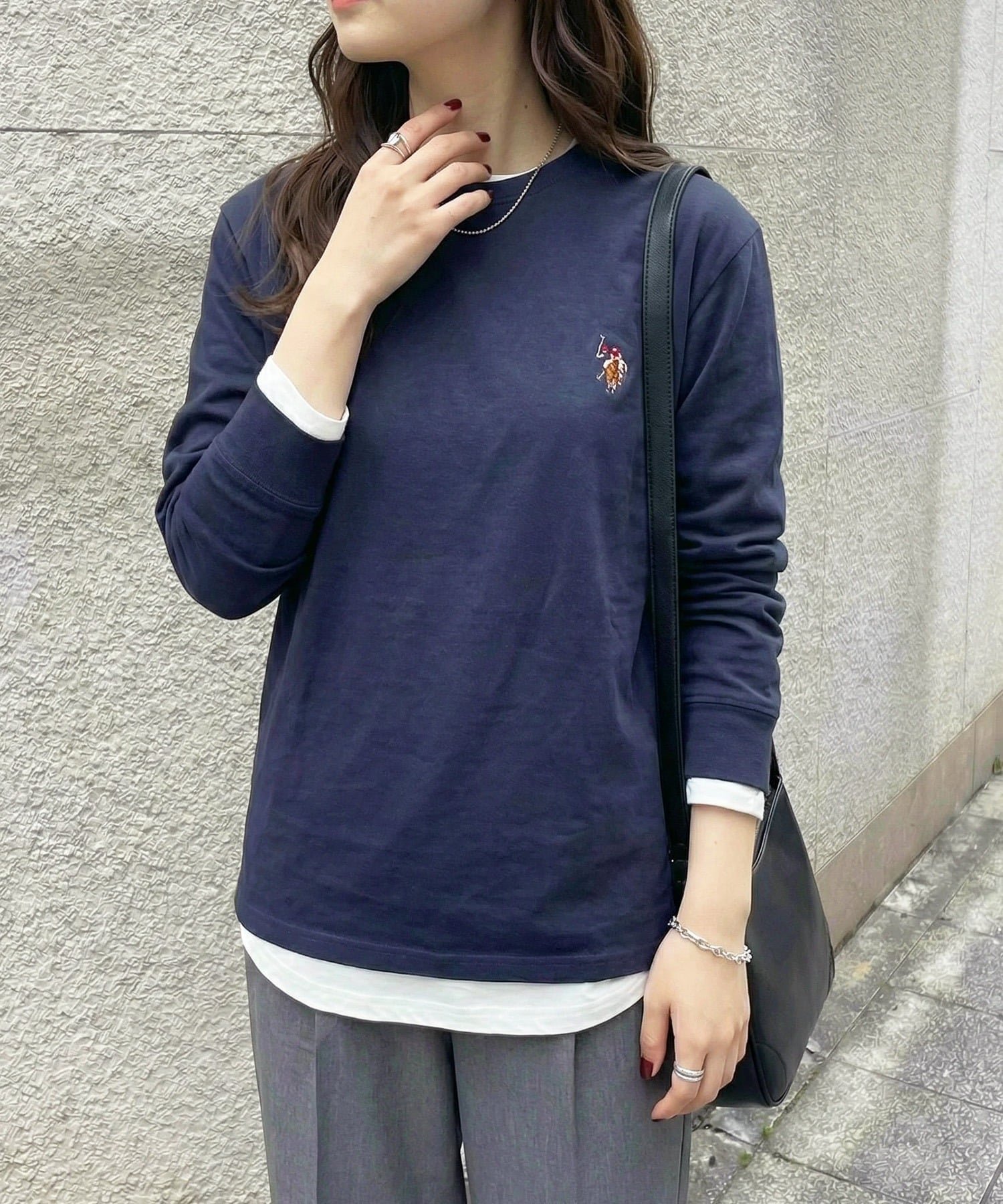 【セットアップセブン/SETUP7】のU.S. POLO ASSN./クラシカルポニー ワンポイントロゴ ロンTシャツ インテリア・キッズ・メンズ・レディースファッション・服の通販 founy(ファニー) 　ファッション　Fashion　レディースファッション　Fashion for Women　トップス・カットソー　Cut & Sew Tops　シャツ・ブラウス・オフィスカジュアル　Elegant Blouses & Button-Ups　ロングTシャツ・Tシャツ　Longline T-Shirts & Tees　厚底　Platform Shoes　カーゴパンツ　Cargo Pants, Utility Pants　スニーカー　Sneakers, Trainers　スポーツ　Sports, Activewear　スリーブ　Sleeve, Long Sleeve / Short Sleeve　ダウン　Down, Puffer　デニム　Denim, Jeans Material　トレンド　Trend, Trending Now　定番　Standard, Basic Item　人気　Popular, Best Seller　長袖　Long Sleeve, Full Sleeve　ベーシック　Basic, Essential　ムートン　Shearling, Mouton　ロング　Long, Long-Length　ワイド　Wide, Wide Fit　ワンポイント　One Point, Statement Accent　再入荷　Restock / Back in Stock　おすすめ　Recommended / Our Picks　NVY2|ID: prp329100004933319 ipo3291000000037028906