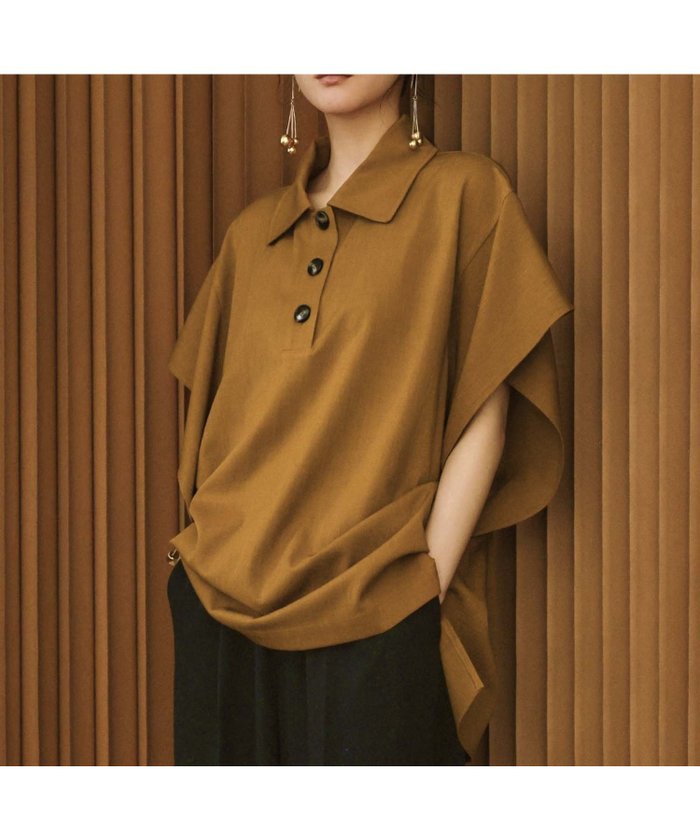 【その他のブランド/Other】の【2026SS】ポンチョシルエット オーバーサイズ ポロシャツ インテリア・キッズ・メンズ・レディースファッション・服の通販 founy(ファニー) https://founy.com/ ファッション Fashion レディースファッション Fashion for Women アウター Coat / Outerwear Collection ポンチョ・ケープコート Ponchos & Capes トップス・カットソー Cut & Sew Tops シャツ・ブラウス・オフィスカジュアル Elegant Blouses & Button-Ups ポロシャツ・きれいめカジュアル Smart-Casual Polo Tops スクエア Square, Square Shape ドレープ Drape, Draping Fabric ポロシャツ Polo Shirt, Collared Tee ポンチョ Poncho, Cape Style リネン Linen, Linen Fabric ロング Long, Long-Length 再入荷 Restock / Back in Stock エレガント 上品 Elegant 2026年 2026 |ID: prp329100004933347 ipo3291000000037029102