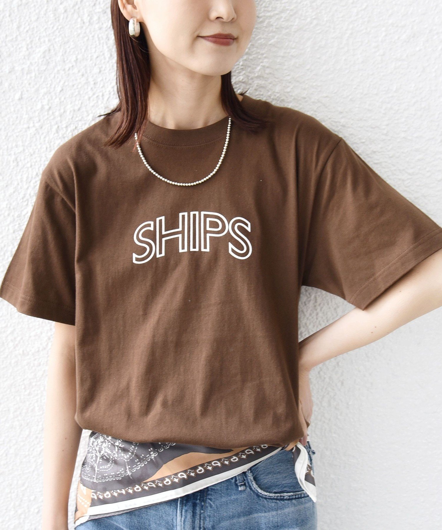 【シップス フォー ウィメン/SHIPS】の【WEB限定】 SHIPS ラウンド プリント ロゴ TEE インテリア・キッズ・メンズ・レディースファッション・服の通販 founy(ファニー) 　ファッション　Fashion　レディースファッション　Fashion for Women　インナー　Innerwear　カーディガン　Cardigan, Knitwear　シルバー　Silver, Metallic Silver　シンプル　Simple, Minimal　デニム　Denim, Jeans Material　プリント　Print, Printed Pattern　ベーシック　Basic, Essential　ラウンド　Round, Round Neck　リネン　Linen, Linen Fabric　おすすめ　Recommended / Our Picks　夏　Summer　2026年　2026　ブラウン|ID: prp329100004933359 ipo3291000000037029204