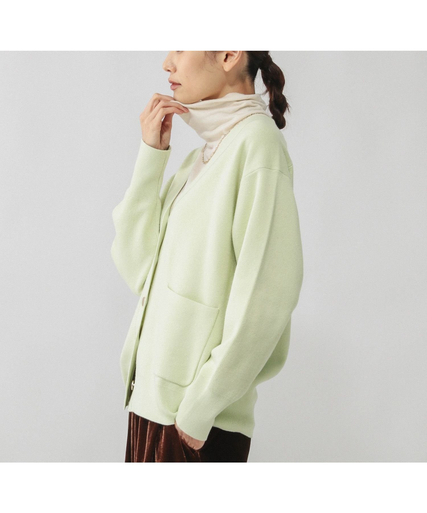 【グローバルワーク/GLOBAL WORK】のスウェットライクVネックカーディガン/601629 インテリア・キッズ・メンズ・レディースファッション・服の通販 founy(ファニー) 　ファッション　Fashion　レディースファッション　Fashion for Women　トップス・カットソー　Cut & Sew Tops　カーディガン・羽織り　Layered Style Cardigans　レディースパーカー・カジュアルフーディー　Casual Hoodies & Sweatshirts　スウェット・クルーネックトップス　Sweatshirts & Crewnecks / Relaxed Fit Sweat Tops　Vネックトップス　V-Neck Tops / V-Cut Neckline Shirts　カーディガン　Cardigan, Knitwear　シンプル　Simple, Minimal　スウェット / スエット　Sweatshirt, Sweatwear　ポケット　Pocket, Pocket Detail　メタル　Metal, Metal Parts　ビジネス 仕事 通勤　Business / Work / Commuting　春　Spring　羽織　Haori, Light Jacket　限定ペールグリーン72|ID: prp329100004933364 ipo3291000000037029268