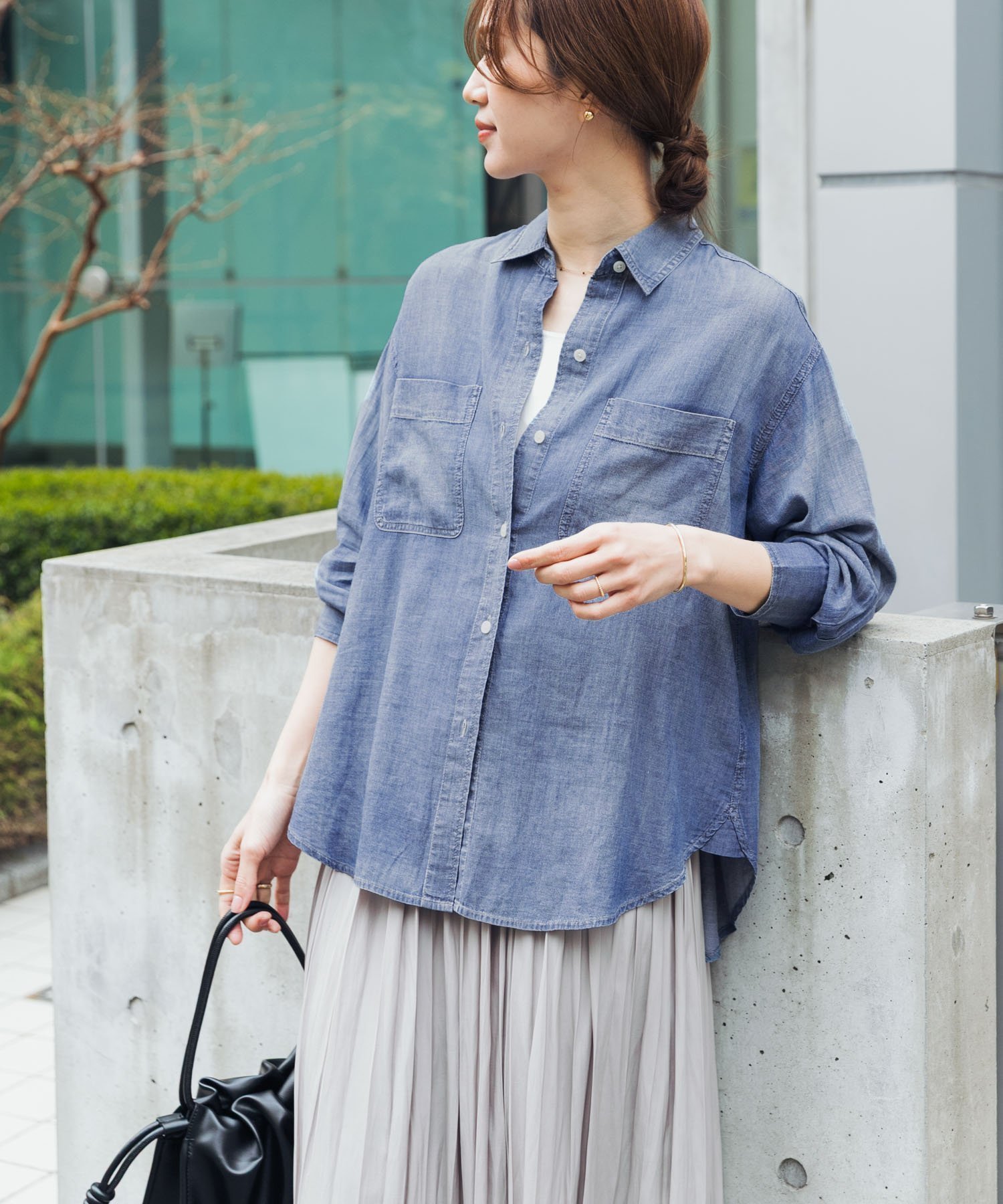 【アーバンリサーチ ドアーズ/URBAN RESEARCH DOORS】のシアーデニムシャツ 人気、トレンドファッション・服の通販 founy(ファニー) 　ファッション　Fashion　レディースファッション　Fashion for Women　トップス・カットソー　Cut & Sew Tops　シャツ・ブラウス・オフィスカジュアル　Elegant Blouses & Button-Ups　2026年　2026　インナー　Innerwear　シンプル　Simple, Minimal　スウェット / スエット　Sweatshirt, Sweatwear　デニム　Denim, Jeans Material　ロング　Long, Long-Length　エレガント 上品　Elegant　冬　Winter / This Winter　夏　Summer　春　Spring　S/S・春夏　SS, Spring/Summer, Warm Season　秋　Autumn　 other-1|ID: prp329100004933366 ipo3291000000037029281