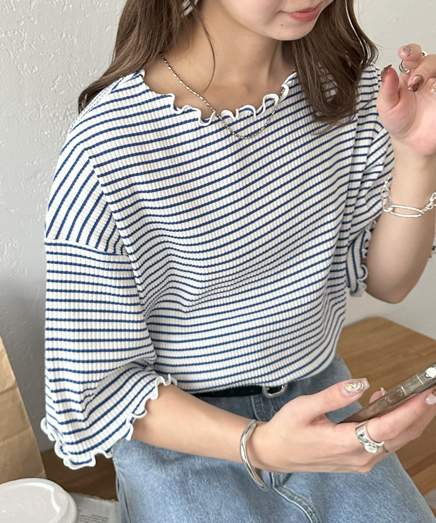 【ディスコート/Discoat】の【二の腕カバーにも◎】リブメローフレア5分袖≪WEB限定≫ インテリア・キッズ・メンズ・レディースファッション・服の通販 founy(ファニー) 　ファッション　Fashion　レディースファッション　Fashion for Women　トップス・カットソー　Cut & Sew Tops　シンプル　Simple, Minimal　パターン　Pattern, Design Print　フリル　Frill, Ruffle　ボーダー　Border, Stripe　無地　Plain, Solid Color　ブルー|ID: prp329100004933369 ipo3291000000037029323