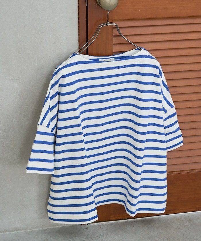 【フリークスストア/FREAK'S STORE】の限定展開 ボートネック バスク ボーダー 半袖 Tシャツ インテリア・キッズ・メンズ・レディースファッション・服の通販 founy(ファニー) 　ファッション　Fashion　レディースファッション　Fashion for Women　トップス・カットソー　Cut & Sew Tops　シャツ・ブラウス・オフィスカジュアル　Elegant Blouses & Button-Ups　ロングTシャツ・Tシャツ　Longline T-Shirts & Tees　カットソー　Cut and Sewn Top　ショルダー　Shoulder, Shoulder Strap　シンプル　Simple, Minimal　ドロップ　Drop Shoulder, Dropped Style　定番　Standard, Basic Item　人気　Popular, Best Seller　バスク　Basque, Basque Style　ボトム　Bottoms, Lower Wear　ボーダー　Border, Stripe　半袖　Short Sleeve, Half Sleeve　S/S・春夏　SS, Spring/Summer, Warm Season　プチプライス・低価格　Affordable / Budget Price　夏　Summer　2026年　2026　ブルー|ID: prp329100004933374 ipo3291000000037029358