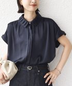 【シップス フォー ウィメン/SHIPS】の【WEB限定】 手洗い可能 ヴィンテージ サテン 襟 タック デザイン ブラウス 人気、トレンドファッション・服の通販 founy(ファニー) ファッション Fashion レディースファッション Fashion for Women トップス・カットソー Cut & Sew Tops シャツ・ブラウス・オフィスカジュアル Elegant Blouses & Button-Ups アクセサリー Fashion Accessories インナー Innerwear エアリー Airy Texture ヴィンテージ Vintage Style 洗える Machine Washable サテン Satin, Glossy Fabric シンプル Simple, Minimal ジャケット Jacket, Outerwear パール Pearl, Pearl Accent プリーツ Pleats, Pleated ボトム Bottoms, Lower Wear ポケット Pocket, Pocket Detail モチーフ Motif, Design Theme リラックス Relax, Relaxed Fit ワイド Wide, Wide Fit おすすめ Recommended / Our Picks 夏 Summer エレガント 上品 Elegant 2026年 2026 thumbnail ネイビー|ID: prp329100004933384 ipo3291000000037029422