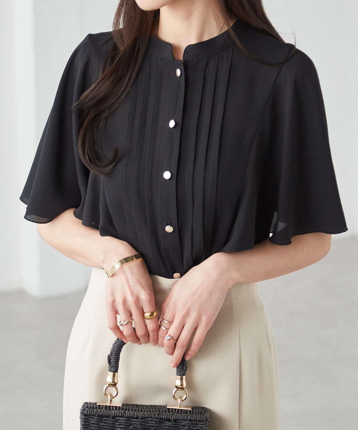 【ラナン/Ranan】のRanan/ピンタックフレアー袖ブラウス インテリア・キッズ・メンズ・レディースファッション・服の通販 founy(ファニー) 　ファッション　Fashion　レディースファッション　Fashion for Women　トップス・カットソー　Cut & Sew Tops　シャツ・ブラウス・オフィスカジュアル　Elegant Blouses & Button-Ups　エレガント 上品　Elegant　カーディガン　Cardigan, Knitwear　クラシック　Classic, Timeless Style　ジャケット　Jacket, Outerwear　ジョーゼット　Georgette, Semi-Sheer Fabric　スタンド　Stand Collar, Upright Stand　スリーブ　Sleeve, Long Sleeve / Short Sleeve　デニム　Denim, Jeans Material　なめらか　Smooth, Silky Texture　長袖　Long Sleeve, Full Sleeve　フレア　Flare, Flared　フロント　Front, Front Design　ベーシック　Basic, Essential　ポケット　Pocket, Pocket Detail　マーメイド　Mermaid, Fishtail Silhouette　無地　Plain, Solid Color　ロング　Long, Long-Length　再入荷　Restock / Back in Stock　おすすめ　Recommended / Our Picks　夏　Summer　2026年　2026　ブラック|ID: prp329100004933385 ipo3291000000037029429