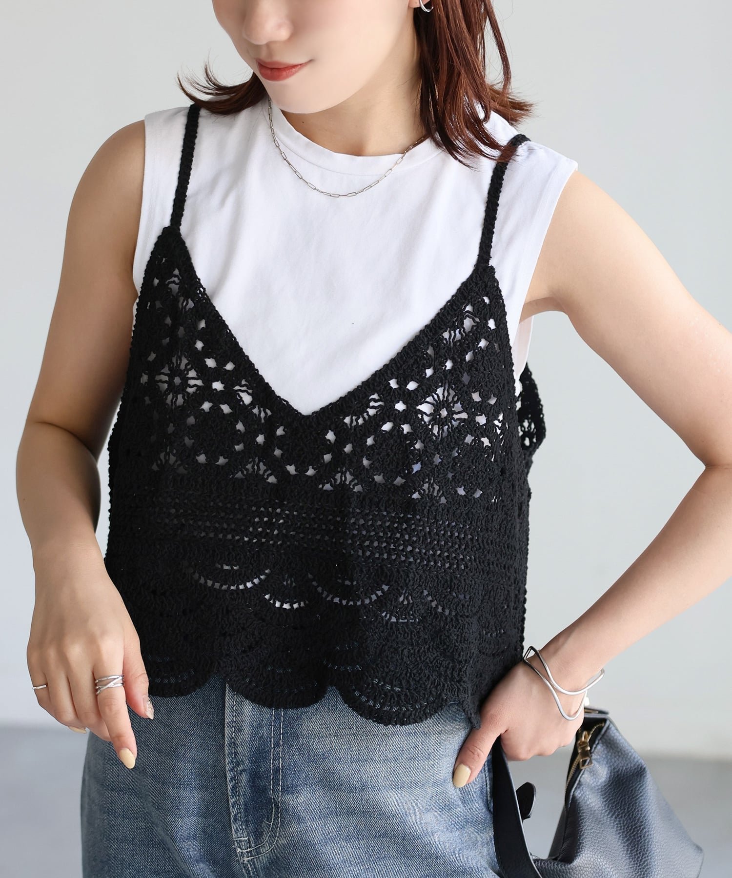 【リベリー/Riberry】のかぎ針編みビスチェ インテリア・キッズ・メンズ・レディースファッション・服の通販 founy(ファニー) 　ファッション　Fashion　レディースファッション　Fashion for Women　トップス・カットソー　Cut & Sew Tops　ビスチェ　Bustiers & Corset Tops / Layered Bustier Style　インナー　Innerwear　春　Spring　秋　Autumn　かぎ針　Crochet　キャミソール　Camisole, Spaghetti Strap Top　クロシェ　Crochet, Knitted Lace　シャツワンピ　Shirt Dress, Shirt One-Piece　ショート　Short, Short Length　シンプル　Simple, Minimal　スカラップ　Scallop, Scalloped Edge　透かし　Cut-Out, Lacework　タンク　Tank Top, Sleeveless Top　ダウン　Down, Puffer　トレンド　Trend, Trending Now　ビスチェ　Bustier, Corset Top　フェミニン　Feminine, Girly　ミックス　Mix, Mixed Style　レース　Lace, Lace Fabric　ロング　Long, Long-Length　プチプライス・低価格　Affordable / Budget Price　夏　Summer　旅行　Travel　B|ID: prp329100004933403 ipo3291000000037029530