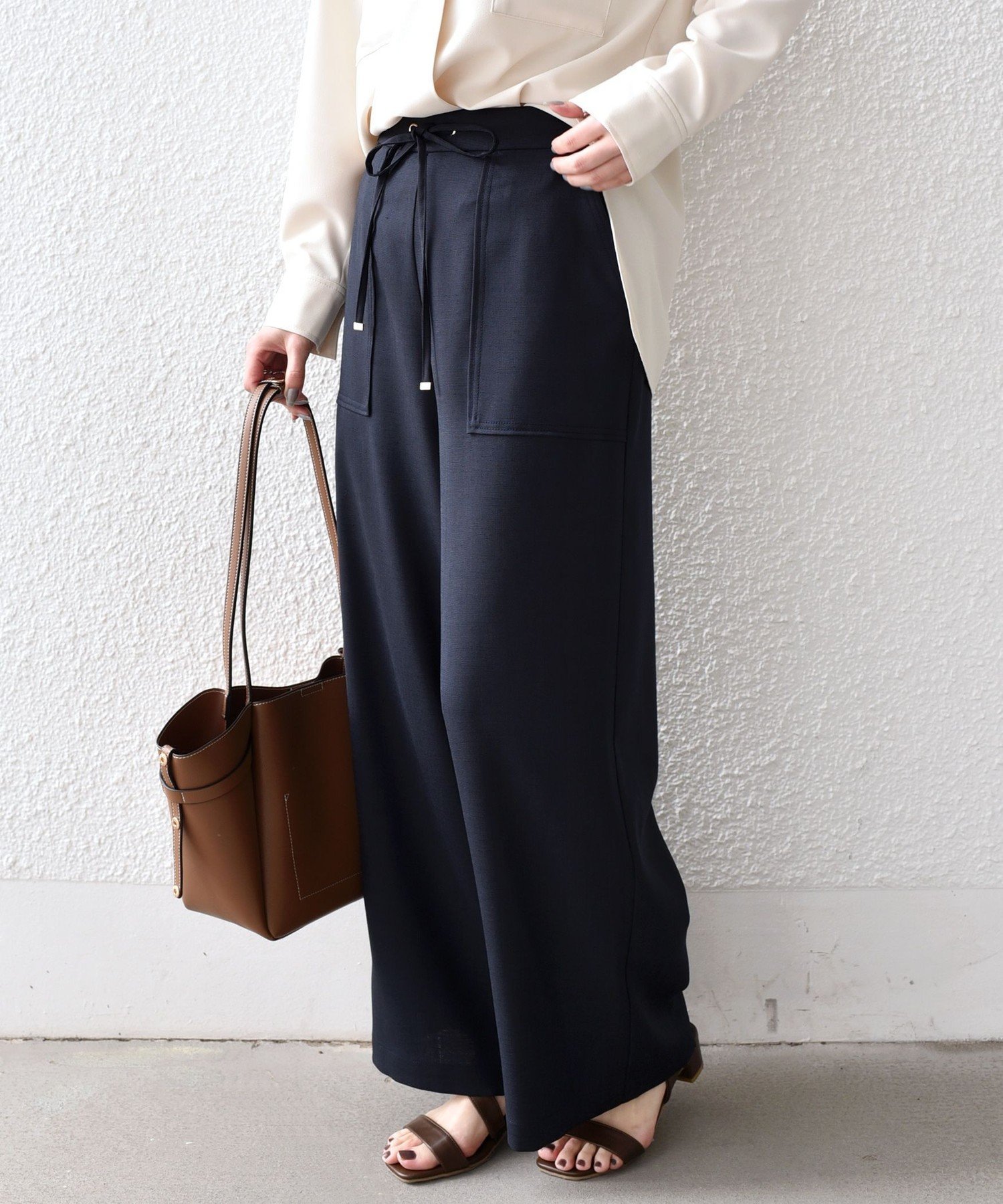 【シップス フォー ウィメン/SHIPS】のSHIPS Colors 洗濯機可能 デラオックス ベイカー イージーパンツ2 インテリア・キッズ・メンズ・レディースファッション・服の通販 founy(ファニー) 　ファッション　Fashion　レディースファッション　Fashion for Women　パンツ　Pants & Trousers　春　Spring　今季　This Season, Current Season　シンプル　Simple, Minimal　ジャケット　Jacket, Outerwear　ストレート　Straight, Straight Cut　スニーカー　Sneakers, Trainers　セットアップ　Set-Up, Coordinated Outfit　人気　Popular, Best Seller　フロント　Front, Front Design　メンズ　Men's, Menswear　リネン　Linen, Linen Fabric　ワイド　Wide, Wide Fit　S/S・春夏　SS, Spring/Summer, Warm Season　アウトレット　Outlet / Clearance　おすすめ　Recommended / Our Picks　夏　Summer　セレモニー　Ceremony　ビジネス 仕事 通勤　Business / Work / Commuting　2026年　2026　ネイビー|ID: prp329100004933410 ipo3291000000037029569