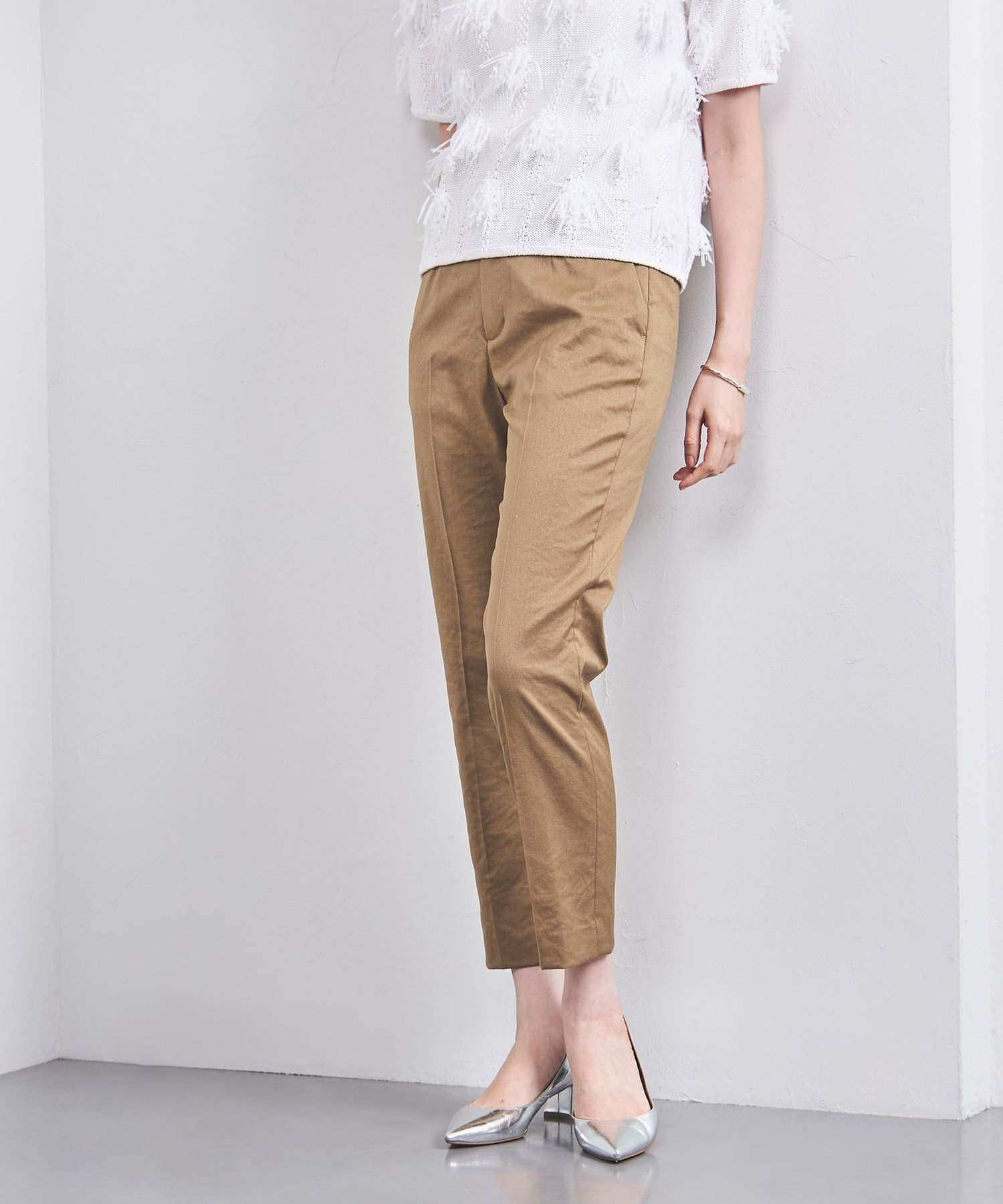 【ユナイテッドアローズ/UNITED ARROWS】のシャイニー スリム パンツ インテリア・キッズ・メンズ・レディースファッション・服の通販 founy(ファニー) 　ファッション　Fashion　レディースファッション　Fashion for Women　パンツ　Pants & Trousers　ヴィンテージ　Vintage Style　春　Spring　シャイニー　Shiny, Glossy Finish　シューズ　Shoes, Footwear　ストレッチ　Stretch, Stretchy Fabric　スリム　Slim, Slim Fit　スリーブ　Sleeve, Long Sleeve / Short Sleeve　人気　Popular, Best Seller　フラット　Flat, Flat Shoes　ペプラム　Peplum, Flared Hem　ポケット　Pocket, Pocket Detail　S/S・春夏　SS, Spring/Summer, Warm Season　アウトレット　Outlet / Clearance　夏　Summer　BEIGE|ID: prp329100004933411 ipo3291000000037029573