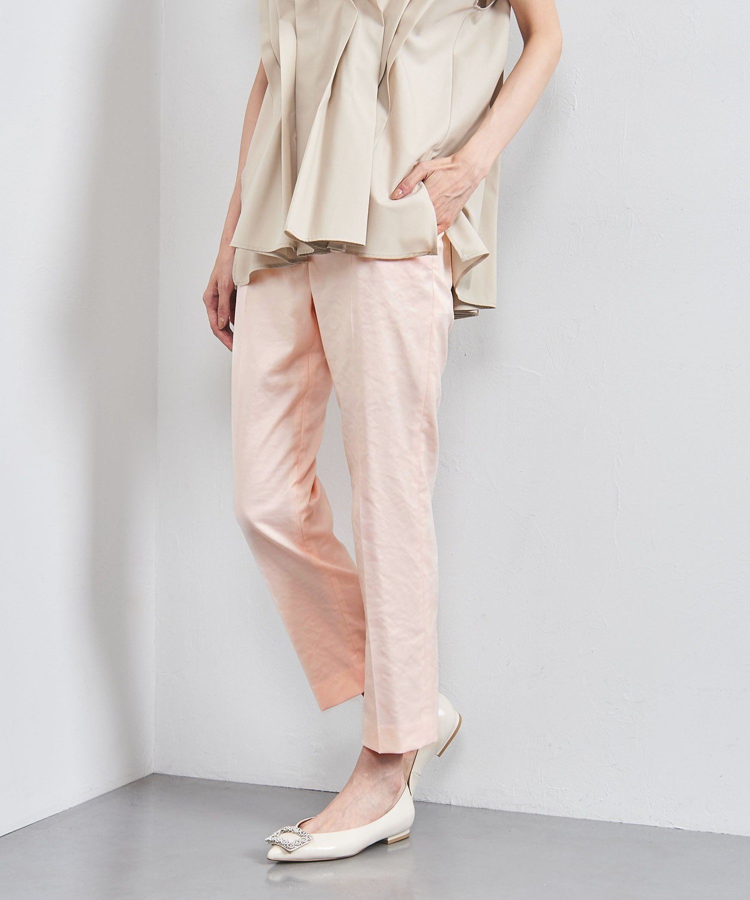 【ユナイテッドアローズ/UNITED ARROWS】のシャイニー スリム パンツ インテリア・キッズ・メンズ・レディースファッション・服の通販 founy(ファニー) 　ファッション　Fashion　レディースファッション　Fashion for Women　パンツ　Pants & Trousers　ヴィンテージ　Vintage Style　春　Spring　シャイニー　Shiny, Glossy Finish　シューズ　Shoes, Footwear　ストレッチ　Stretch, Stretchy Fabric　スリム　Slim, Slim Fit　スリーブ　Sleeve, Long Sleeve / Short Sleeve　人気　Popular, Best Seller　フラット　Flat, Flat Shoes　ペプラム　Peplum, Flared Hem　ポケット　Pocket, Pocket Detail　S/S・春夏　SS, Spring/Summer, Warm Season　アウトレット　Outlet / Clearance　夏　Summer　LT.PINK|ID: prp329100004933411 ipo3291000000037029575