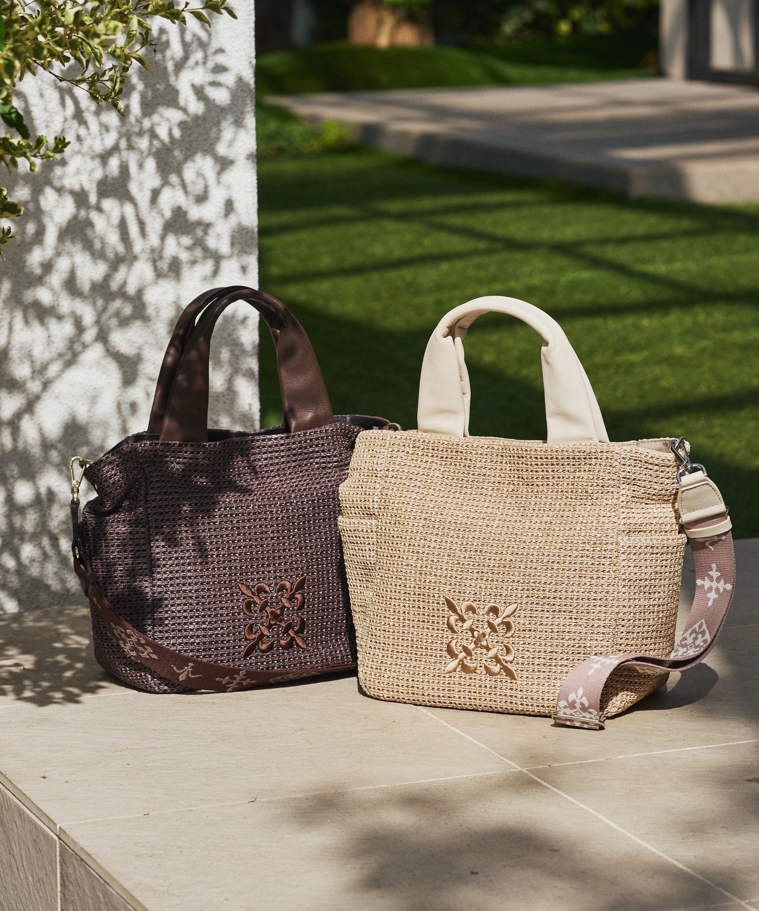 【ラシット/russet】のナイロンラフィア2WAYトートバッグ インテリア・キッズ・メンズ・レディースファッション・服の通販 founy(ファニー) 　ファッション　Fashion　レディースファッション　Fashion for Women　バッグ　Bags　ショルダー　Shoulder, Shoulder Strap　シルバー　Silver, Metallic Silver　人気　Popular, Best Seller　バランス　Balance, Style Balance　ベーシック　Basic, Essential　ポケット　Pocket, Pocket Detail　マグネット　Magnet, Magnetic Closure　ラフィア　Raffia, Natural Straw　日本製　Made In Japan　エレガント 上品　Elegant　アイボリー|ID: prp329100004933428 ipo3291000000037029644