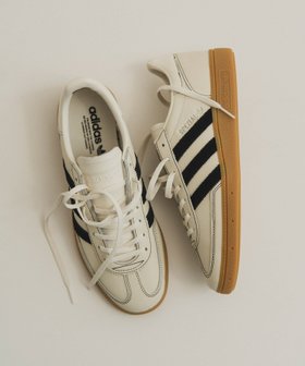 【アダム エ ロペ/ADAM ET ROPE'】の【adidas Originals for ADAM ET ROPE 】HANDBALL SPEZIAL AER 人気、トレンドファッション・服の通販 founy(ファニー) ファッション Fashion レディースファッション Fashion for Women シューズ Shoes, Footwear シルバー Silver, Metallic Silver ストライプ Stripe, Striped Pattern スニーカー Sneakers, Trainers スポーツ Sports, Activewear ドレス Dress, One-Piece 別注 Limited Edition, Custom Order モノトーン Monotone, Black and White エレガント 上品 Elegant 2026年 2026 |ID:prp329100004933437