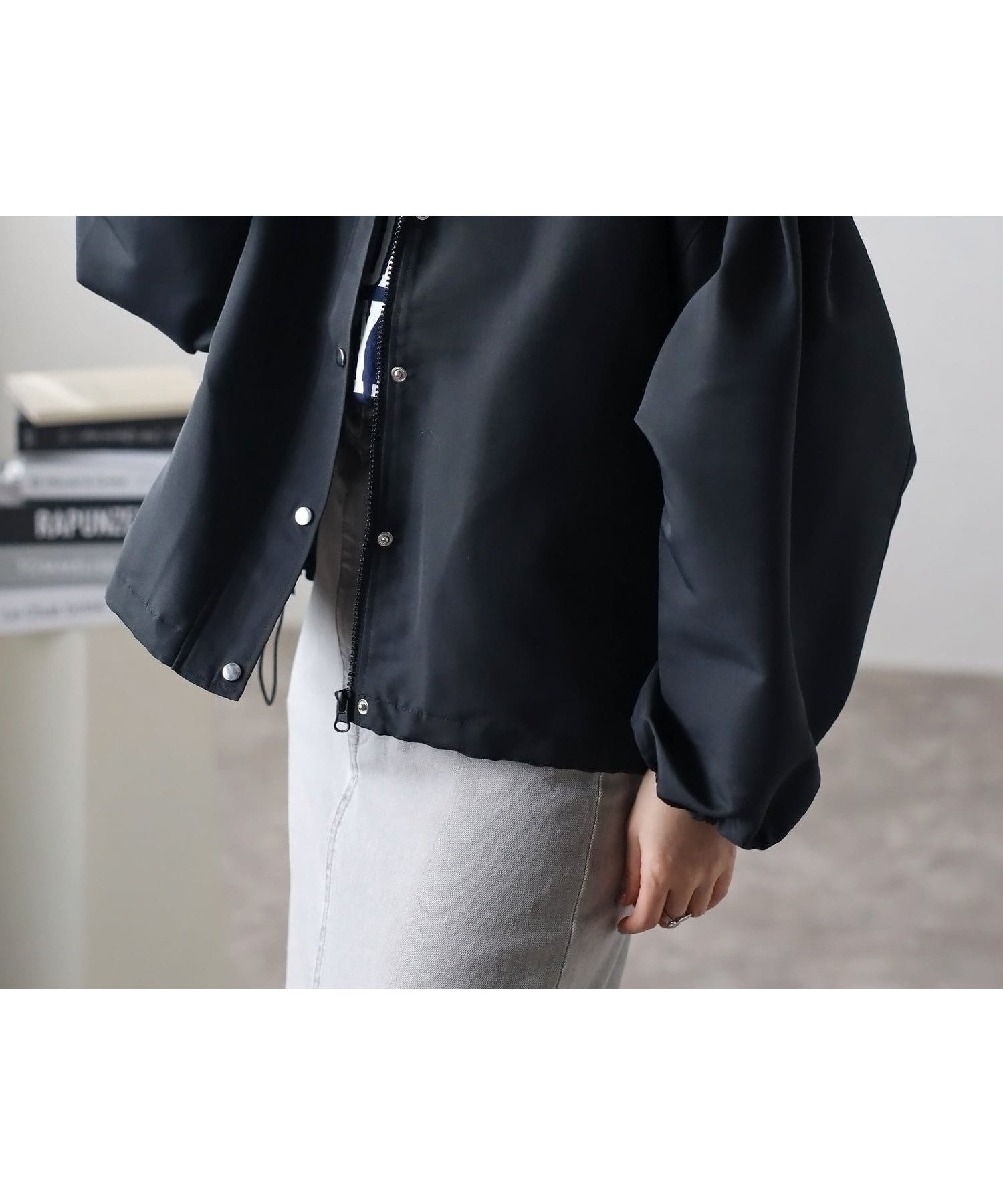 【リラクロ/relaclo】のmitis/バルーンスリーブマウンテンパーカー インテリア・キッズ・メンズ・レディースファッション・服の通販 founy(ファニー) 　ファッション　Fashion　レディースファッション　Fashion for Women　トップス・カットソー　Cut & Sew Tops　レディースパーカー・カジュアルフーディー　Casual Hoodies & Sweatshirts　ショート　Short, Short Length　シンプル　Simple, Minimal　ジーンズ　Jeans, Denim Pants　トレンド　Trend, Trending Now　ドローコード　Drawcord, Drawstring Cord　ワイド　Wide, Wide Fit　春　Spring　秋　Autumn　ブラック|ID: prp329100004933448 ipo3291000000037029733