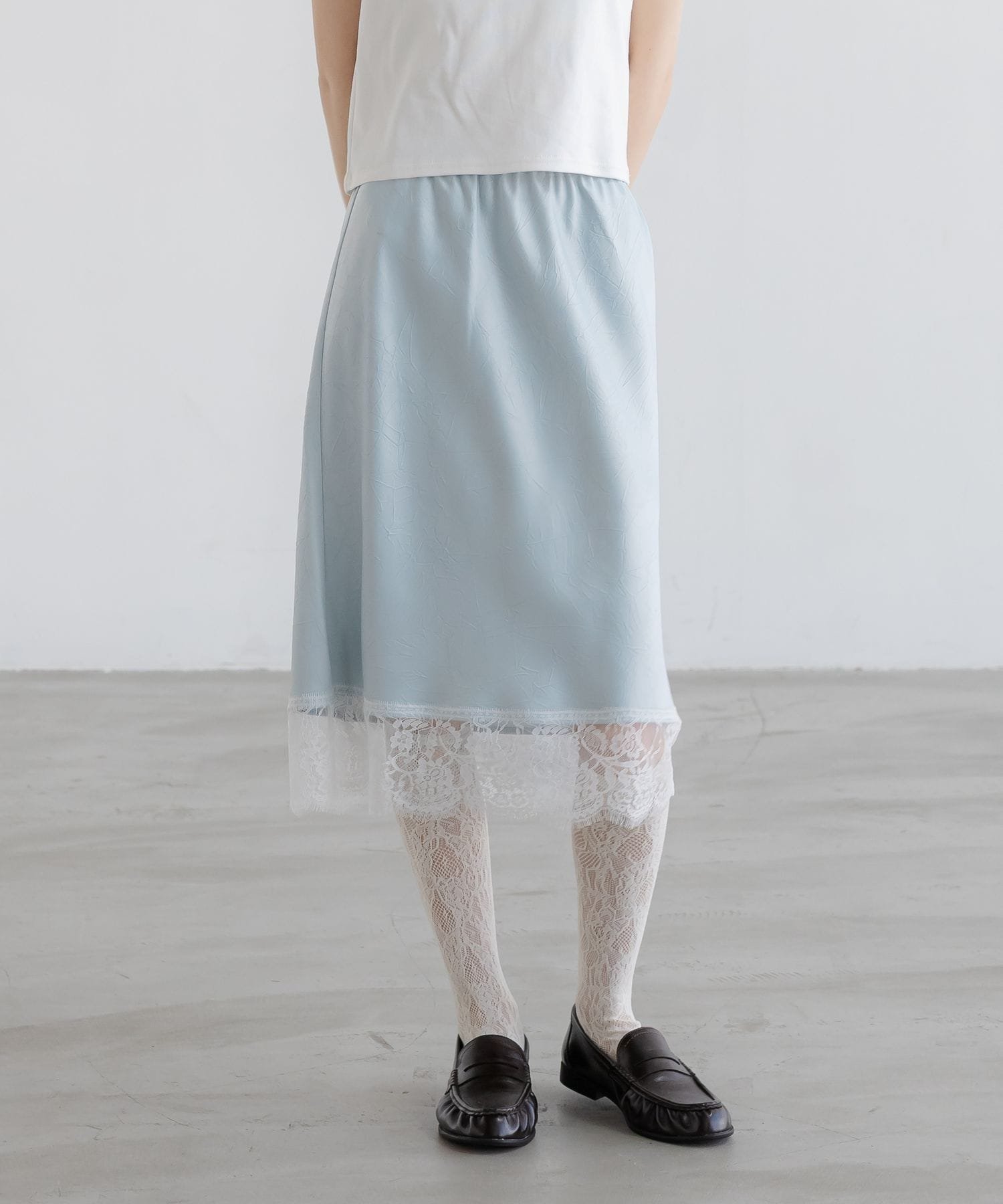 【ローリーズファーム/LOWRYS FARM】のストレッチサテンレーススカート インテリア・キッズ・メンズ・レディースファッション・服の通販 founy(ファニー) 　ファッション　Fashion　レディースファッション　Fashion for Women　スカート　Skirts　サテン　Satin, Glossy Fabric　シンプル　Simple, Minimal　トレンド　Trend, Trending Now　レース　Lace, Lace Fabric　エレガント 上品　Elegant　ブルー82|ID: prp329100004933463 ipo3291000000037029825