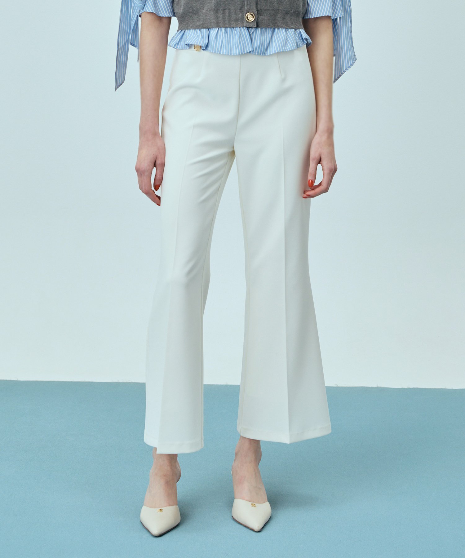 【エイミーイストワール/eimy istoire】のBELL SILHOUETTE PANTS 人気、トレンドファッション・服の通販 founy(ファニー) 　ファッション　Fashion　レディースファッション　Fashion for Women　パンツ　Pants & Trousers　カーディガン　Cardigan, Knitwear　コンパクト　Compact, Small Size　ショート　Short, Short Length　シンプル　Simple, Minimal　バランス　Balance, Style Balance　フレア　Flare, Flared　エレガント 上品　Elegant　再入荷　Restock / Back in Stock　 other-1|ID: prp329100004933466 ipo3291000000037029849