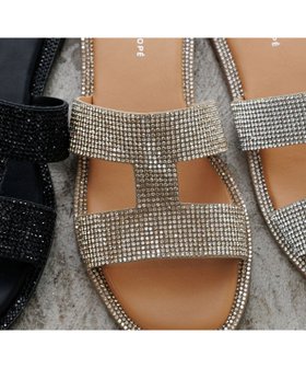 【アダム エ ロペ/ADAM ET ROPE'】のIストラップラインストーンサンダル 人気、トレンドファッション・服の通販 founy(ファニー) ファッション Fashion レディースファッション Fashion for Women 春 Spring サンダル Sandals, Summer Shoes シルバー Silver, Metallic Silver シンプル Simple, Minimal ジュエリー Jewelry, Accessories ストーン Stone, Gem-Like 定番 Standard, Basic Item 人気 Popular, Best Seller フラット Flat, Flat Shoes リゾート Resort, Vacation Style リラックス Relax, Relaxed Fit S/S・春夏 SS, Spring/Summer, Warm Season おすすめ Recommended / Our Picks 夏 Summer 2026年 2026 |ID:prp329100004933478