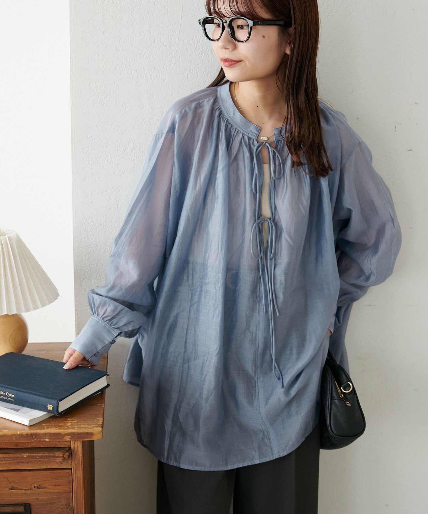 【ディスコート/Discoat】の【新色追加!/WEB限定】前後2WAYシアーブラウス インテリア・キッズ・メンズ・レディースファッション・服の通販 founy(ファニー) 　ファッション　Fashion　レディースファッション　Fashion for Women　トップス・カットソー　Cut & Sew Tops　シャツ・ブラウス・オフィスカジュアル　Elegant Blouses & Button-Ups　ブルー|ID: prp329100004933539 ipo3291000000037030168