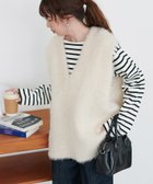 【ディスコート/Discoat】の【新色追加/WEB限定】フェザーヤーンチュニックベスト 人気、トレンドファッション・服の通販 founy(ファニー) ファッション Fashion レディースファッション Fashion for Women アウター Coat / Outerwear Collection トップス・カットソー Cut & Sew Tops ベスト&ジレ / 重ね着スタイル Vests & Gilets 秋 Autumn カットソー Cut and Sewn Top キャミソール Camisole, Spaghetti Strap Top シンプル Simple, Minimal タンク Tank Top, Sleeveless Top タートル Turtleneck, Turtle Collar フェザー Feather, Feather Detail ベスト Vest, Waistcoat A/W・秋冬 Autumn/Winter おすすめ Recommended / Our Picks 夏 Summer thumbnail アイボリー|ID: prp329100004933540 ipo3291000000037030175