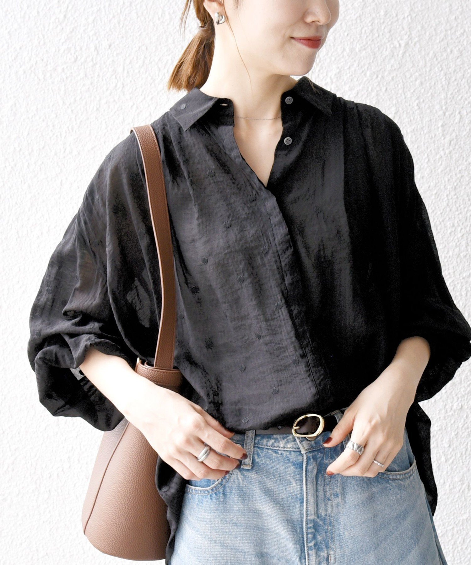 【シップス フォー ウィメン/SHIPS】のSHIPS any 手洗い可能 シアー ドット レギュラーカラー ギャザー シャツ インテリア・キッズ・メンズ・レディースファッション・服の通販 founy(ファニー) 　ファッション　Fashion　レディースファッション　Fashion for Women　トップス・カットソー　Cut & Sew Tops　シャツ・ブラウス・オフィスカジュアル　Elegant Blouses & Button-Ups　インナー　Innerwear　洗える　Machine Washable　キャミソール　Camisole, Spaghetti Strap Top　ギャザー　Gathered, Ruffled　シアー　Sheer, See-Through　シャドー　Shadow, Subtle Pattern　ストライプ　Stripe, Striped Pattern　タンク　Tank Top, Sleeveless Top　タートルネック　Turtleneck, High Neck　ツイード　Twill, Twill Weave　ドット　Polka Dot, Dot Pattern　フェミニン　Feminine, Girly　ボトム　Bottoms, Lower Wear　レギュラー　Regular, Standard Fit　おすすめ　Recommended / Our Picks　2026年　2026　ブラック|ID: prp329100004933550 ipo3291000000037030230