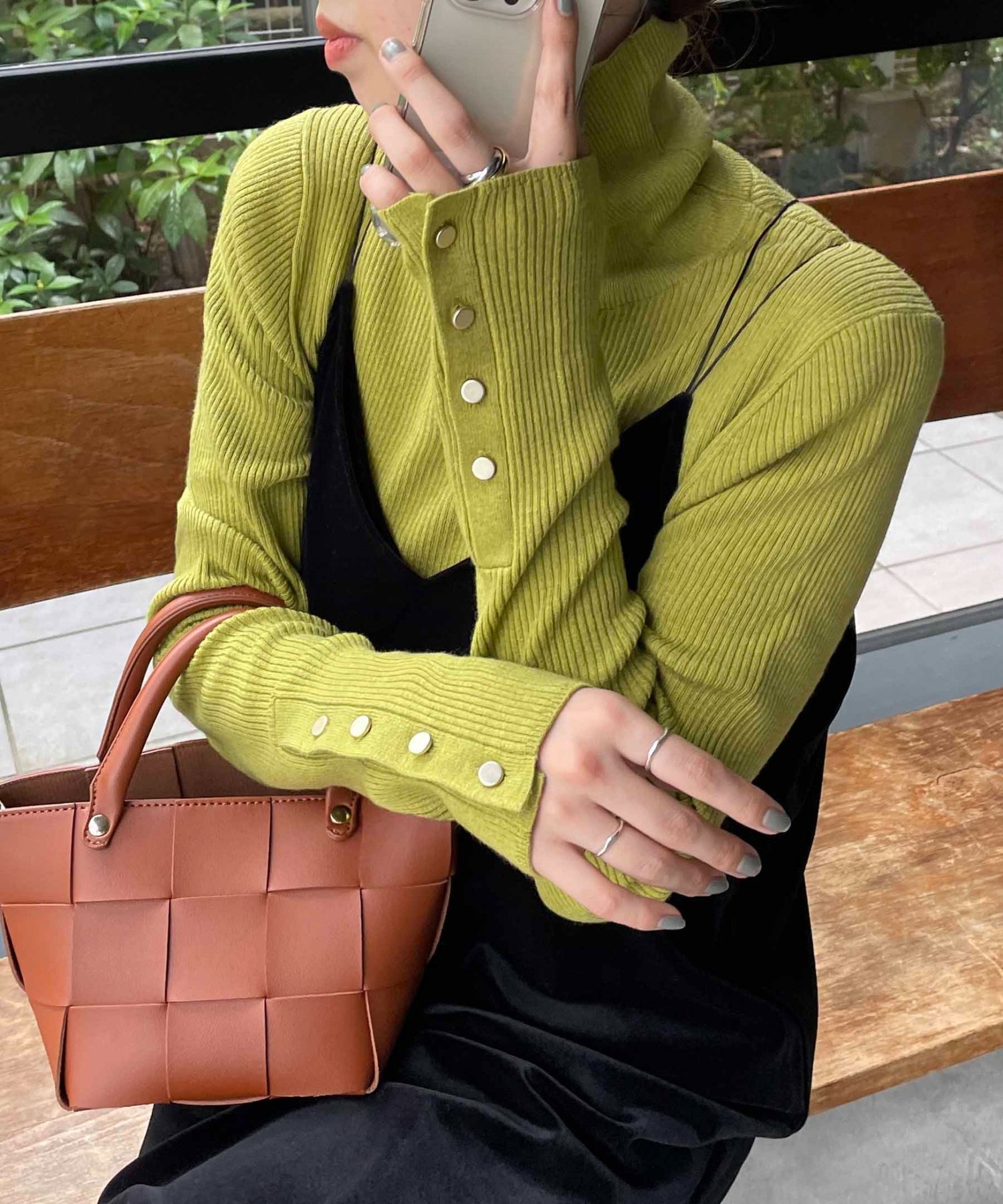 【ディスコート/Discoat】の【13色展開/多色買い◎/万能インナー】リブ袖口ボタンタートル《WEB限定》 インテリア・キッズ・メンズ・レディースファッション・服の通販 founy(ファニー) 　ファッション　Fashion　レディースファッション　Fashion for Women　トップス・カットソー　Cut & Sew Tops　インナー　Innerwear　スラックス　Slacks, Dress Pants　スリット　Slit, Slit Detail　タートル　Turtleneck, Turtle Collar　タートルネック　Turtleneck, High Neck　デニム　Denim, Jeans Material　フィット　Fit, Slim Fit　ベーシック　Basic, Essential　ボーダー　Border, Stripe　おすすめ　Recommended / Our Picks　ピスタチオ|ID: prp329100004933551 ipo3291000000037030238