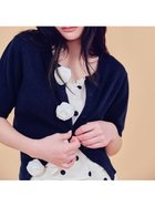 【スナイデル/SNIDEL】の【WEB限定/ROSE Collection】モチーフボタンニットカーディガン 人気、トレンドファッション・服の通販 founy(ファニー) ファッション Fashion レディースファッション Fashion for Women トップス・カットソー Cut & Sew Tops ニット Knit Tops & Sweaters カーディガン・羽織り Layered Style Cardigans おすすめ Recommended / Our Picks カーディガン Cardigan, Knitwear サテン Satin, Glossy Fabric スマート Smart, Elegant フロント Front, Front Design ブラウジング Blouson Silhouette, Cinched Waist モチーフ Motif, Design Theme ローズ Rose, Rose Motif thumbnail NVY[089]|ID: prp329100004933556 ipo3291000000037030289