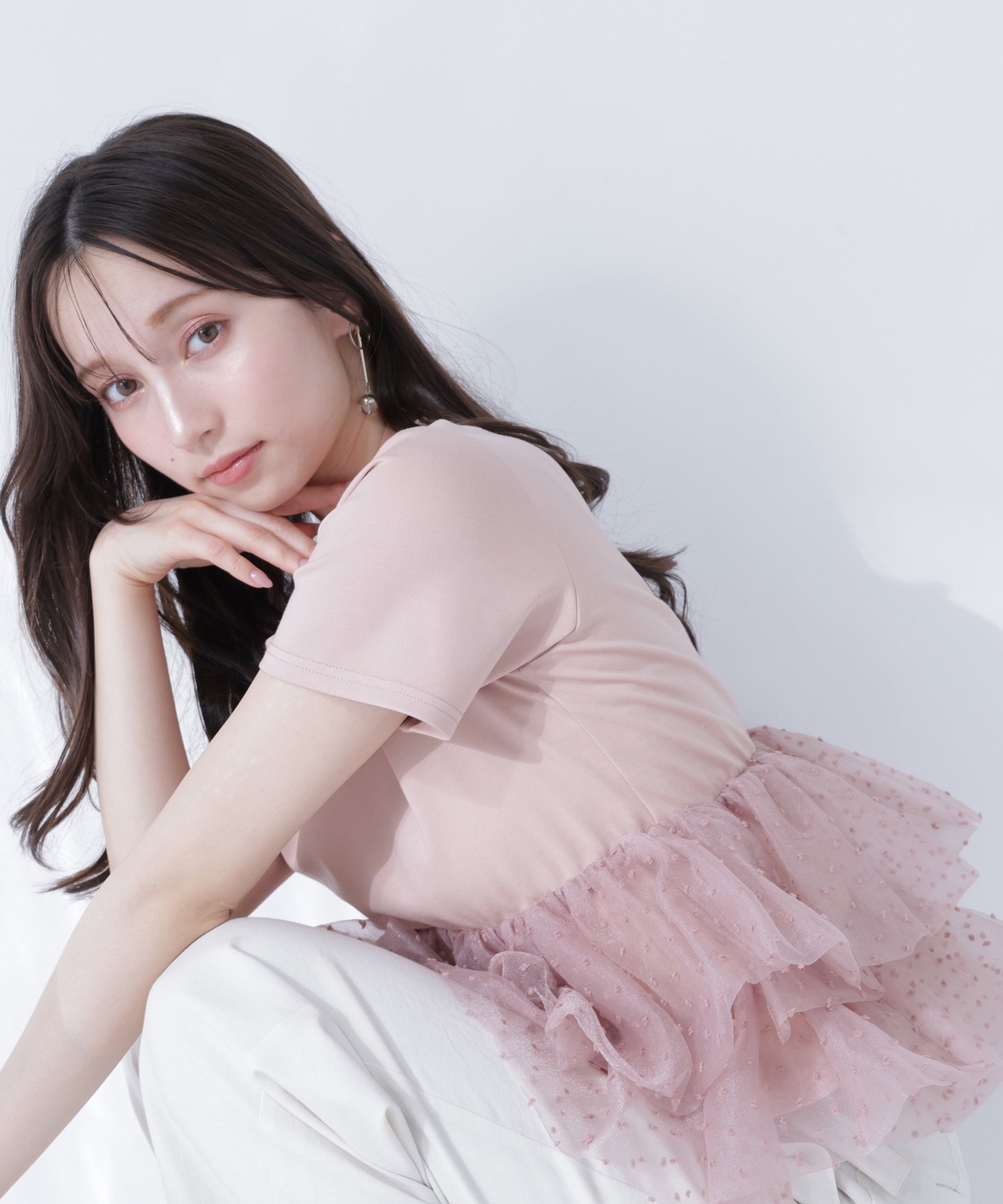 【ナチュラル ビューティー ベーシック/NATURAL BEAUTY BASIC】のカットドビーティアードカットソー インテリア・キッズ・メンズ・レディースファッション・服の通販 founy(ファニー) 　ファッション　Fashion　レディースファッション　Fashion for Women　トップス・カットソー　Cut & Sew Tops　カットソー・ベーシックTシャツ　Cut-and-Sewn Tops / Stretch Tees & Basics　アシンメトリー　Asymmetrical Style　カットソー　Cut and Sewn Top　ティアード　Tiered, Tiered Style　ピンクベージュ|ID: prp329100004933633 ipo3291000000037030773