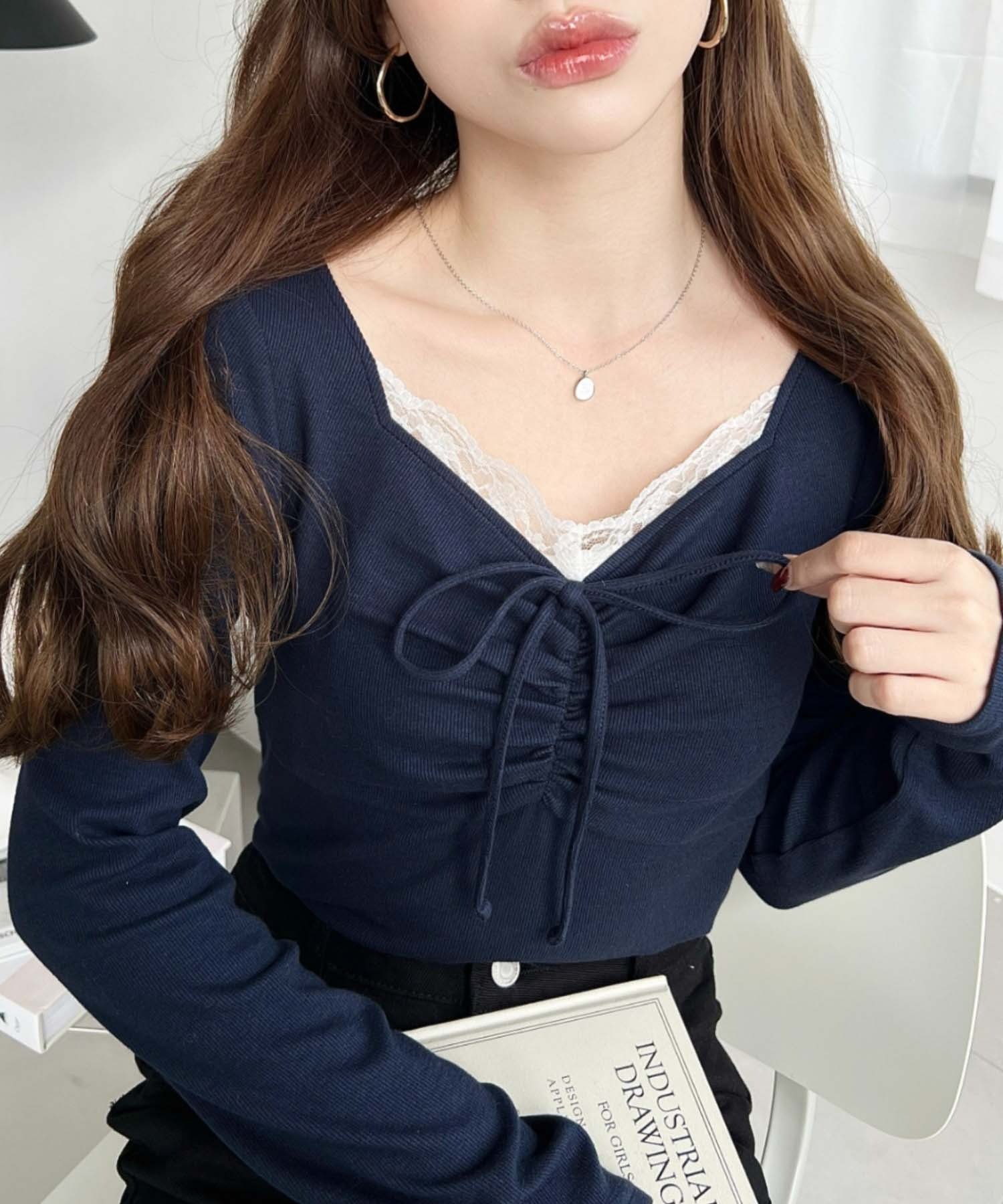 【モーメントプラス/moment+ / MEN】の無地*ドット*花柄フロントレースギャザーリボン長袖トップス インテリア・キッズ・メンズ・レディースファッション・服の通販 founy(ファニー) 　ファッション　Fashion　メンズファッション　Fashion for Men　トップス・カットソー　Cut & Sew Tops　イエロー　Yellow　カットソー　Cut and Sewn Top　ガーリー　Girly, Feminine Style　ギャザー　Gathered, Ruffled　シューズ　Shoes, Footwear　シンプル　Simple, Minimal　スラックス　Slacks, Dress Pants　ダウン　Down, Puffer　デニム　Denim, Jeans Material　トレンド　Trend, Trending Now　ドット　Polka Dot, Dot Pattern　なめらか　Smooth, Silky Texture　長袖　Long Sleeve, Full Sleeve　ハーフ　Half, Half-Length　バレエ　Ballet, Ballet Style　フィット　Fit, Slim Fit　フェミニン　Feminine, Girly　フレア　Flare, Flared　フロント　Front, Front Design　ベーシック　Basic, Essential　ボトム　Bottoms, Lower Wear　ミニスカート　Mini Skirt, Short Skirt　無地　Plain, Solid Color　リボン　Ribbon, Bow　レース　Lace, Lace Fabric　A/W・秋冬　Autumn/Winter　再入荷　Restock / Back in Stock　ネイビー|ID: prp329100004933638 ipo3291000000037030799