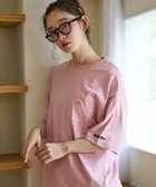 【フリークスストア/FREAK'S STORE】のKELTY×FREAK S STORE/ケルティ 別注 ワンポイント ヴィンテージロゴ クルーネック ポケットTシャツ 【限定展開】 人気、トレンドファッション・服の通販 founy(ファニー) ファッション Fashion レディースファッション Fashion for Women トップス・カットソー Cut & Sew Tops シャツ・ブラウス・オフィスカジュアル Elegant Blouses & Button-Ups ロングTシャツ・Tシャツ Longline T-Shirts & Tees インナー Innerwear カーゴパンツ Cargo Pants, Utility Pants 吸水 Absorbent, Quick-Dry スラックス Slacks, Dress Pants デニム Denim, Jeans Material トレンド Trend, Trending Now 定番 Standard, Basic Item バランス Balance, Style Balance ビッグ Big, Oversized ポケット Pocket, Pocket Detail 別注 Limited Edition, Custom Order ワイド Wide, Wide Fit ワンポイント One Point, Statement Accent S/S・春夏 SS, Spring/Summer, Warm Season おすすめ Recommended / Our Picks 夏 Summer 2026年 2026 thumbnail ピンク|ID: prp329100004933657 ipo3291000000037030905