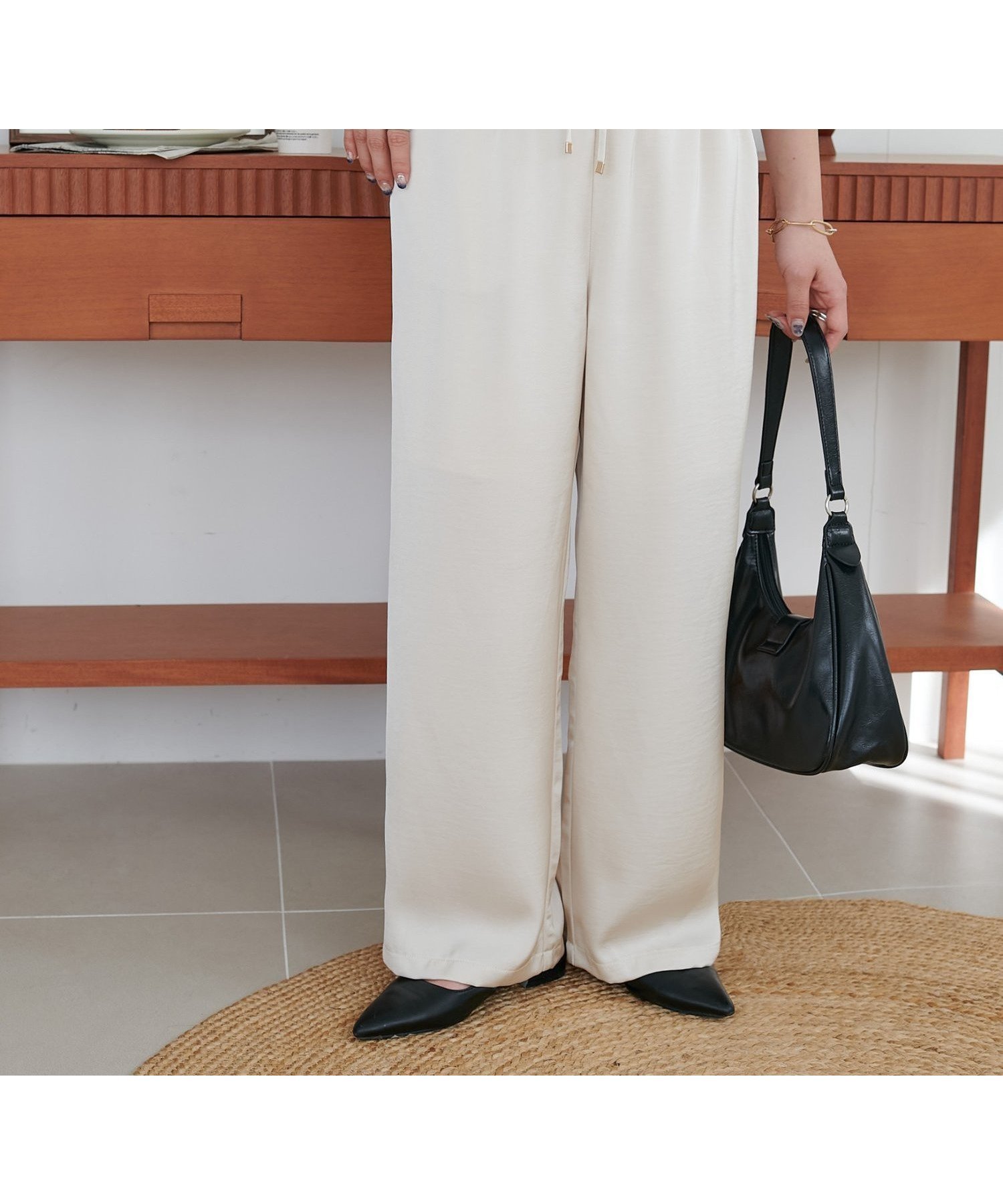 【ディスコート/Discoat】の【WEB限定】サテンイージーパンツ 人気、トレンドファッション・服の通販 founy(ファニー) 　ファッション　Fashion　レディースファッション　Fashion for Women　パンツ　Pants & Trousers　リラックス　Relax, Relaxed Fit　ワイド　Wide, Wide Fit　エレガント 上品　Elegant　 other-1|ID: prp329100004933669 ipo3291000000037030962