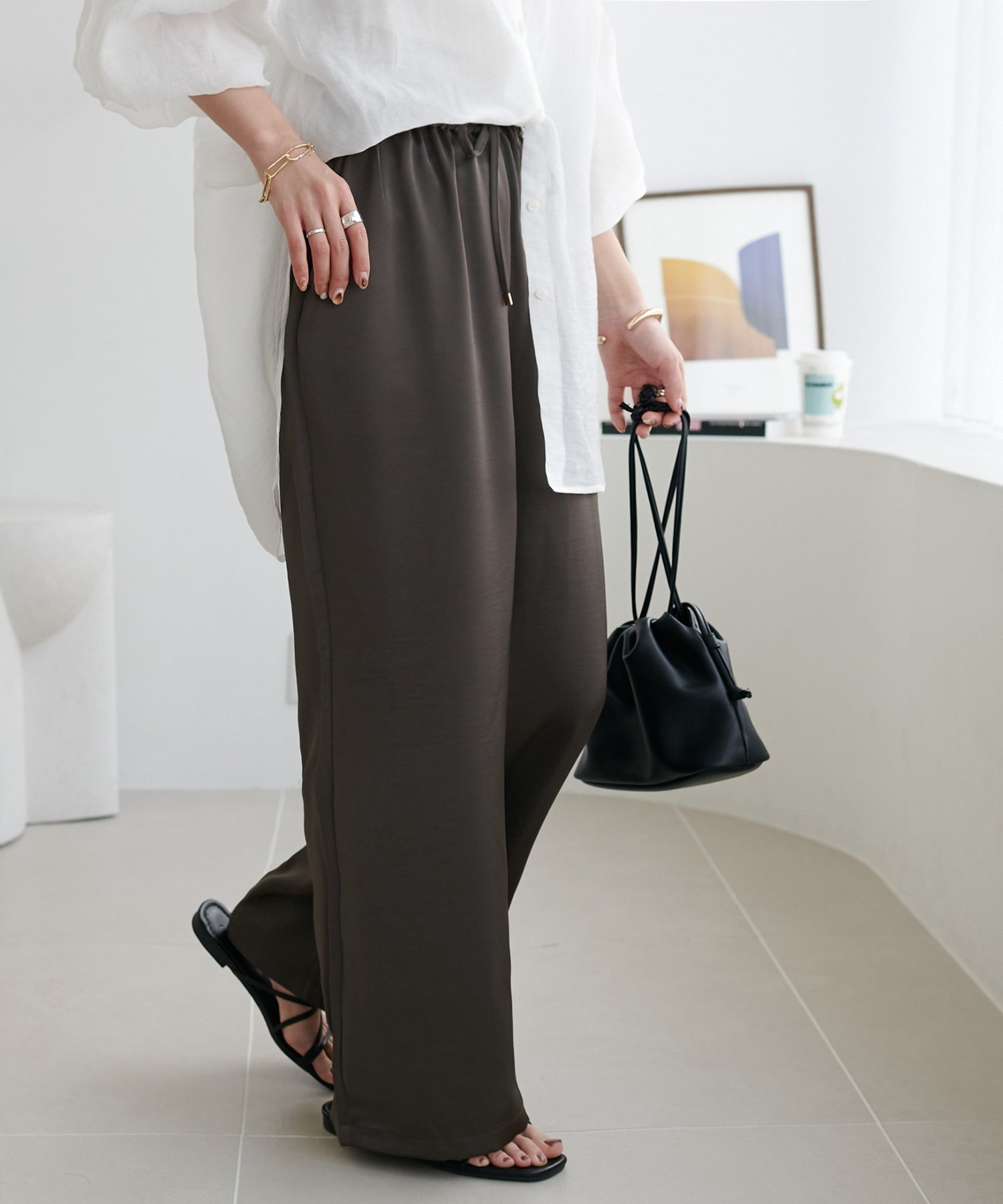 【ディスコート/Discoat】の【WEB限定】サテンイージーパンツ インテリア・キッズ・メンズ・レディースファッション・服の通販 founy(ファニー) 　ファッション　Fashion　レディースファッション　Fashion for Women　パンツ　Pants & Trousers　リラックス　Relax, Relaxed Fit　ワイド　Wide, Wide Fit　エレガント 上品　Elegant　チャコールグレー|ID: prp329100004933669 ipo3291000000037030965